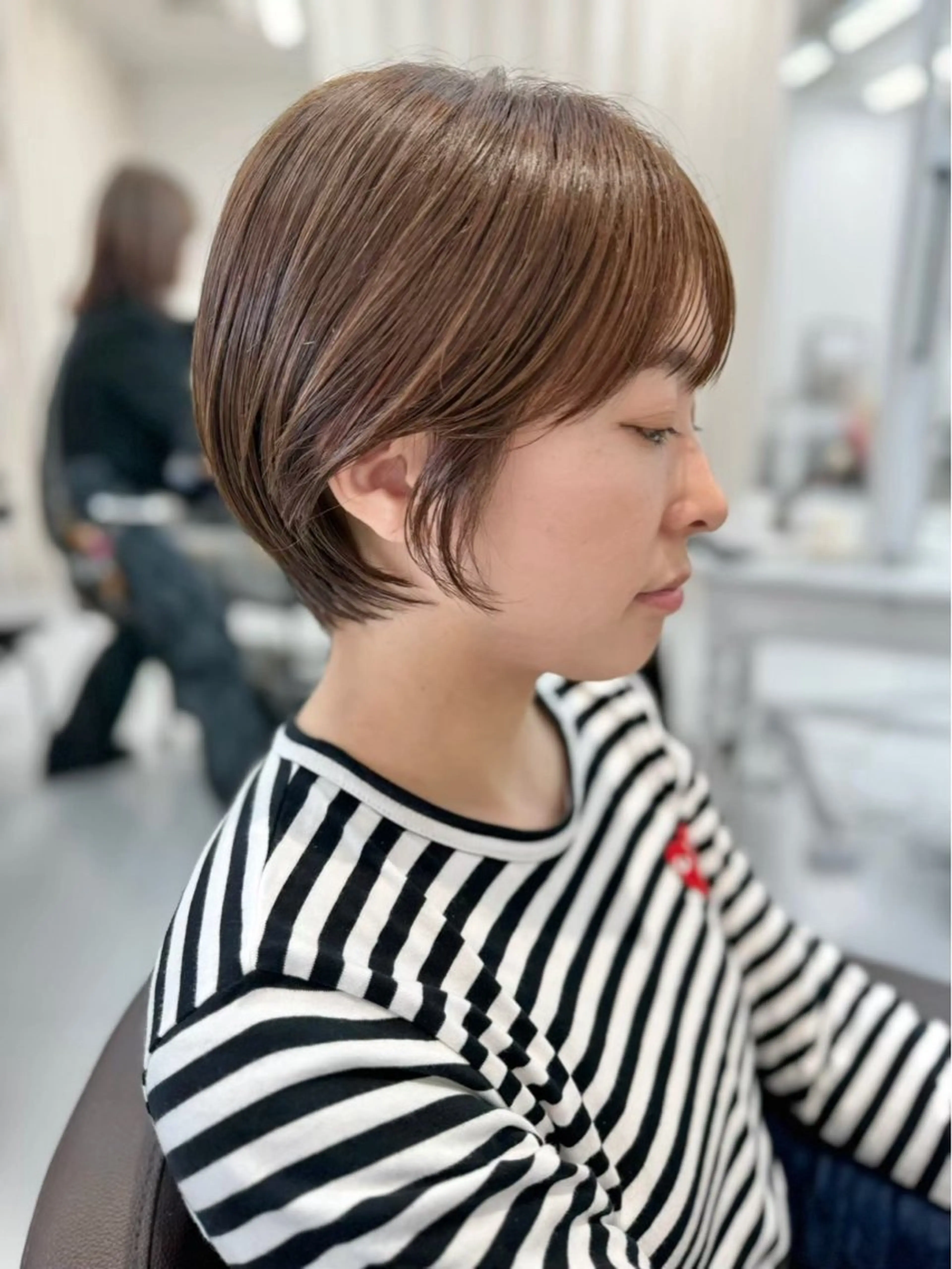 ショート 伊東美優【LEV.】 レイヤーカットのヘアスタイル