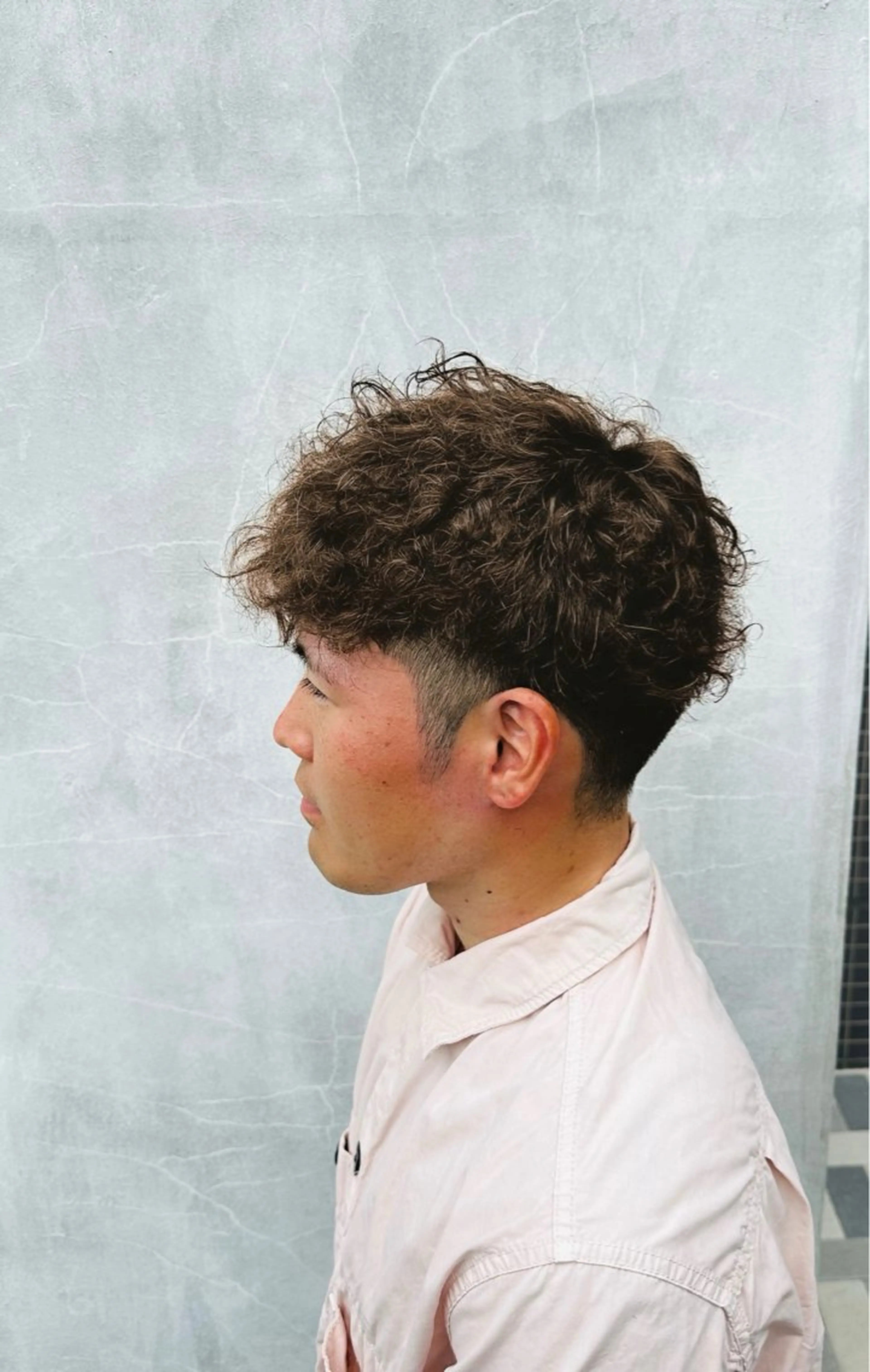 ショート パーマ メンズ カット パーマ 倉持 誠也　フェザーパーマのヘアスタイル