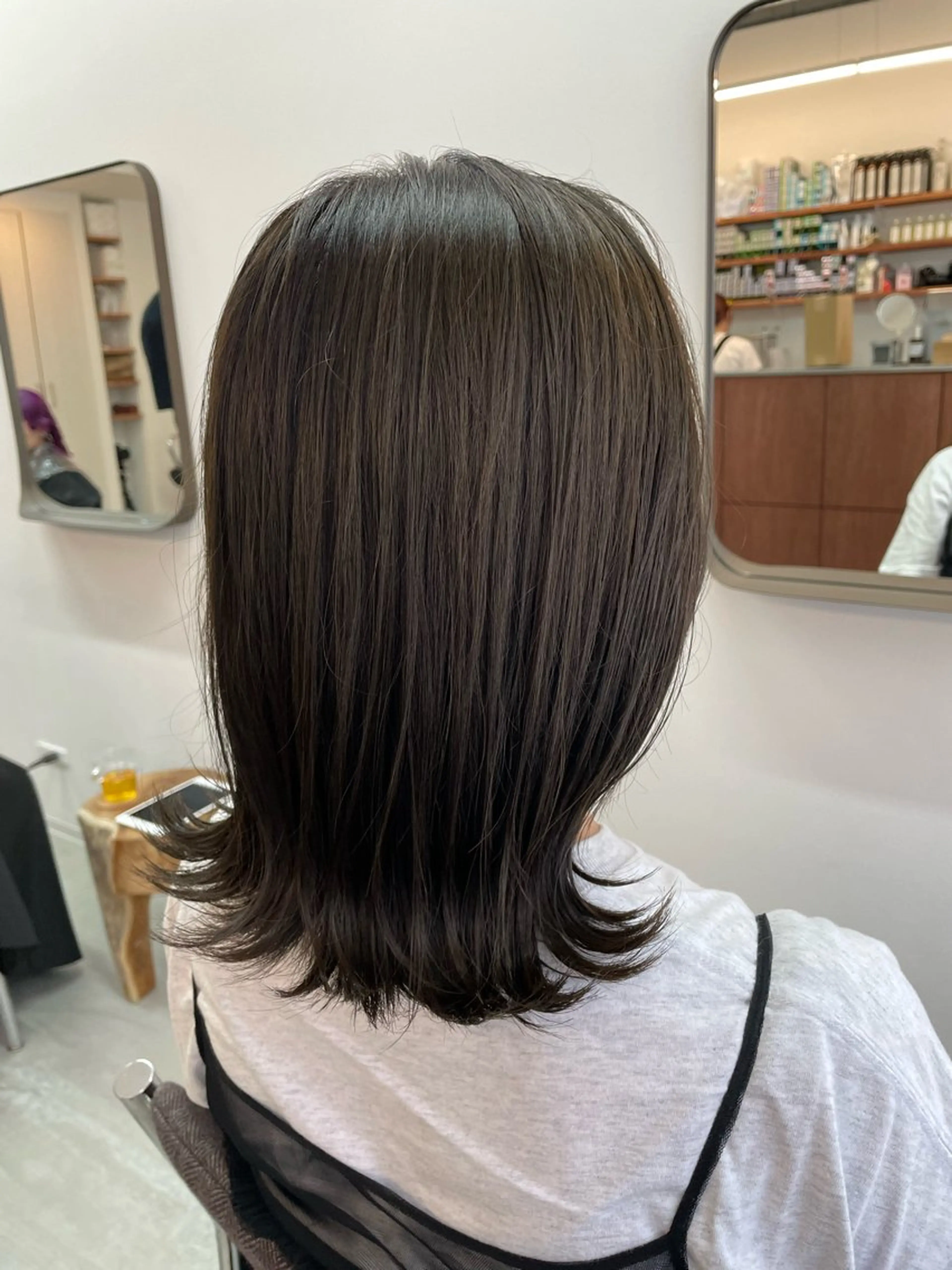 ミディアム カラー オリーブカラー ⛲️every 🌼 平子 歩美 ☺︎のヘアスタイル