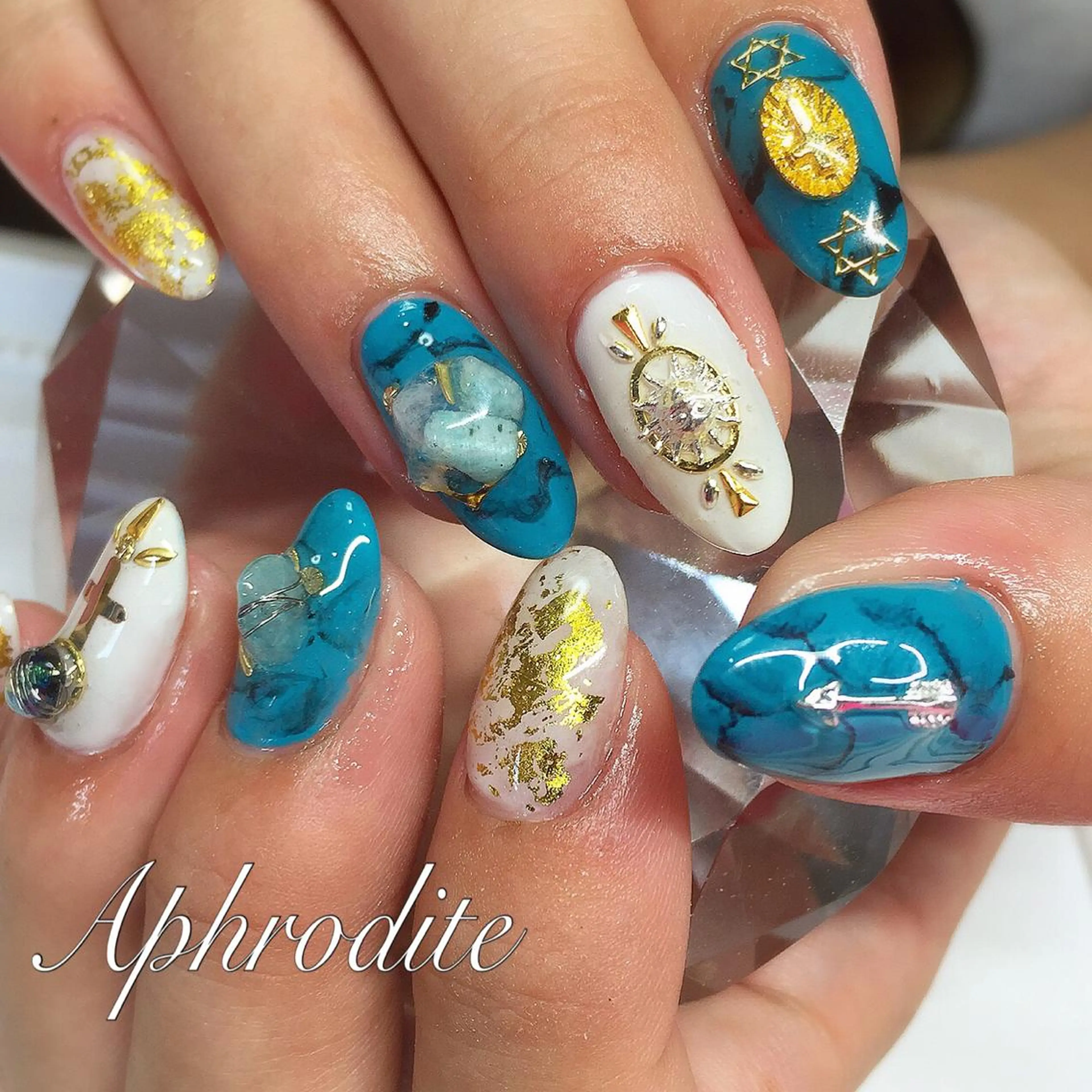 ネイル APHRODITE Nagisaのネイルデザイン