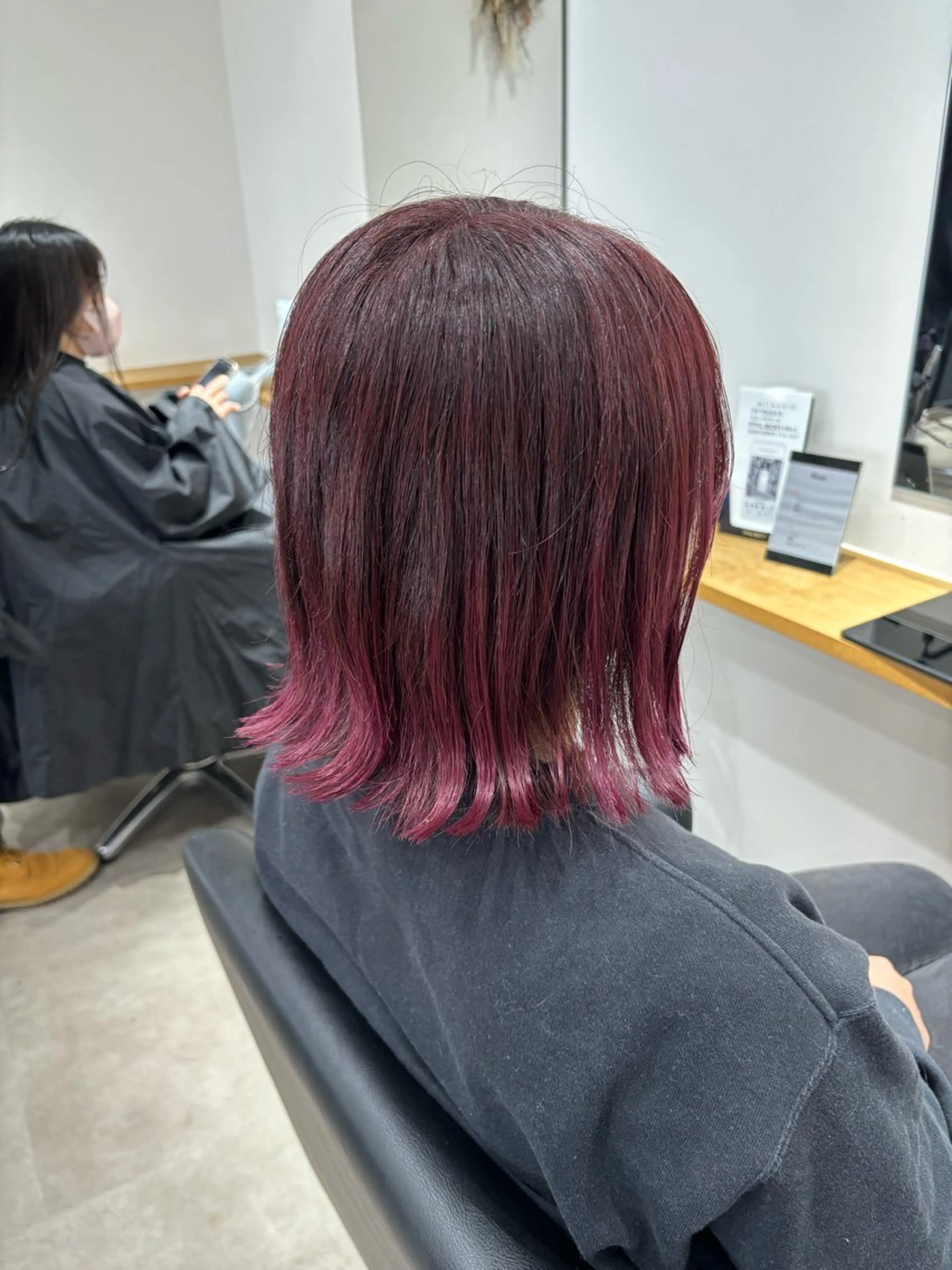 ミディアム カット ヘアカラー トリートメント rink / ETOILE +のヘアスタイル