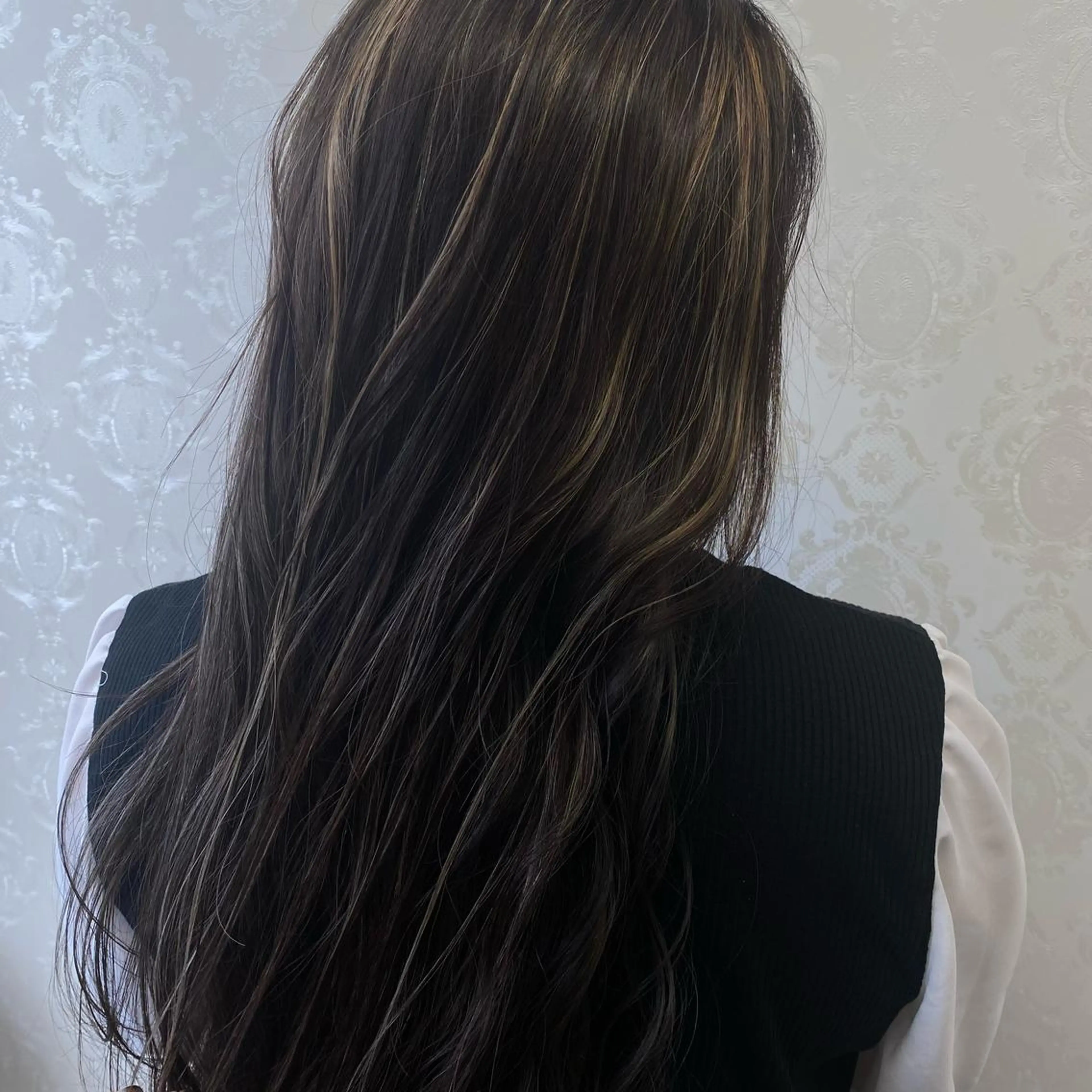 セミロング ハイライト トリートメント ココロ☀️ CLUTCH天王寺店のヘアスタイル