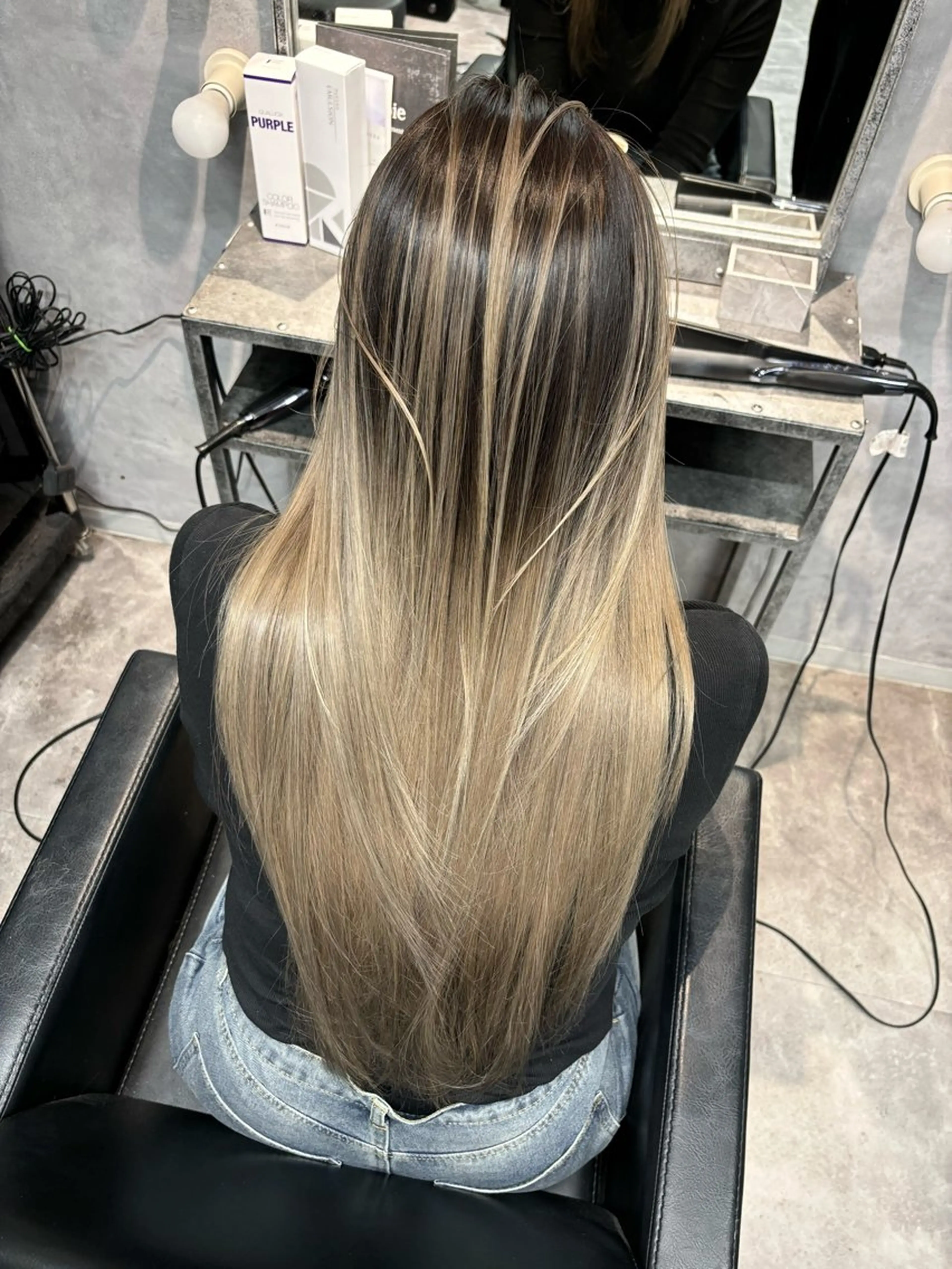 ロング ヘアカラー mimiiy fukaのヘアスタイル