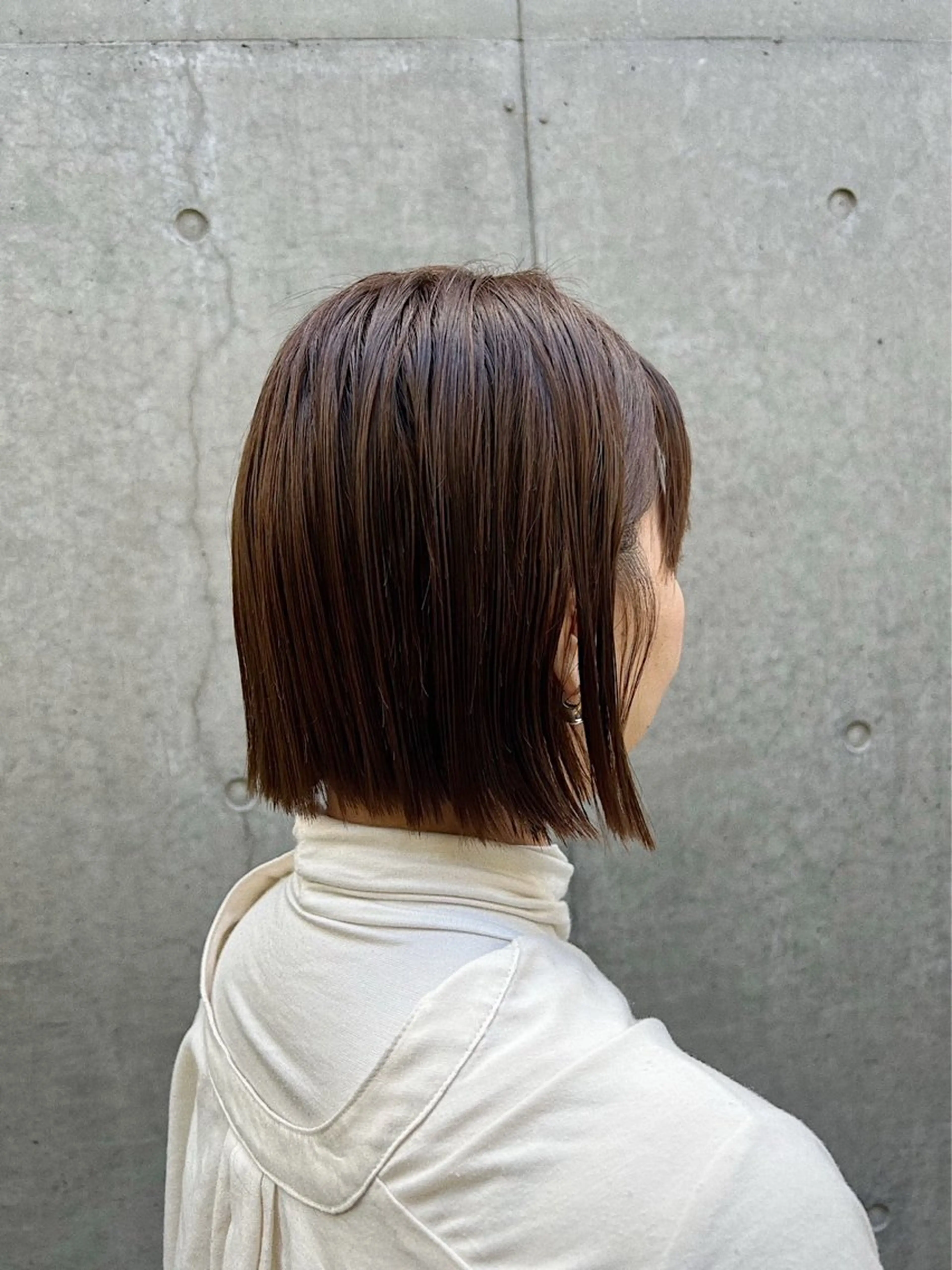 ミディアム 切りっぱなしボブ ボブ 艶カラー/ 縮毛矯正 /   タキダのヘアスタイル