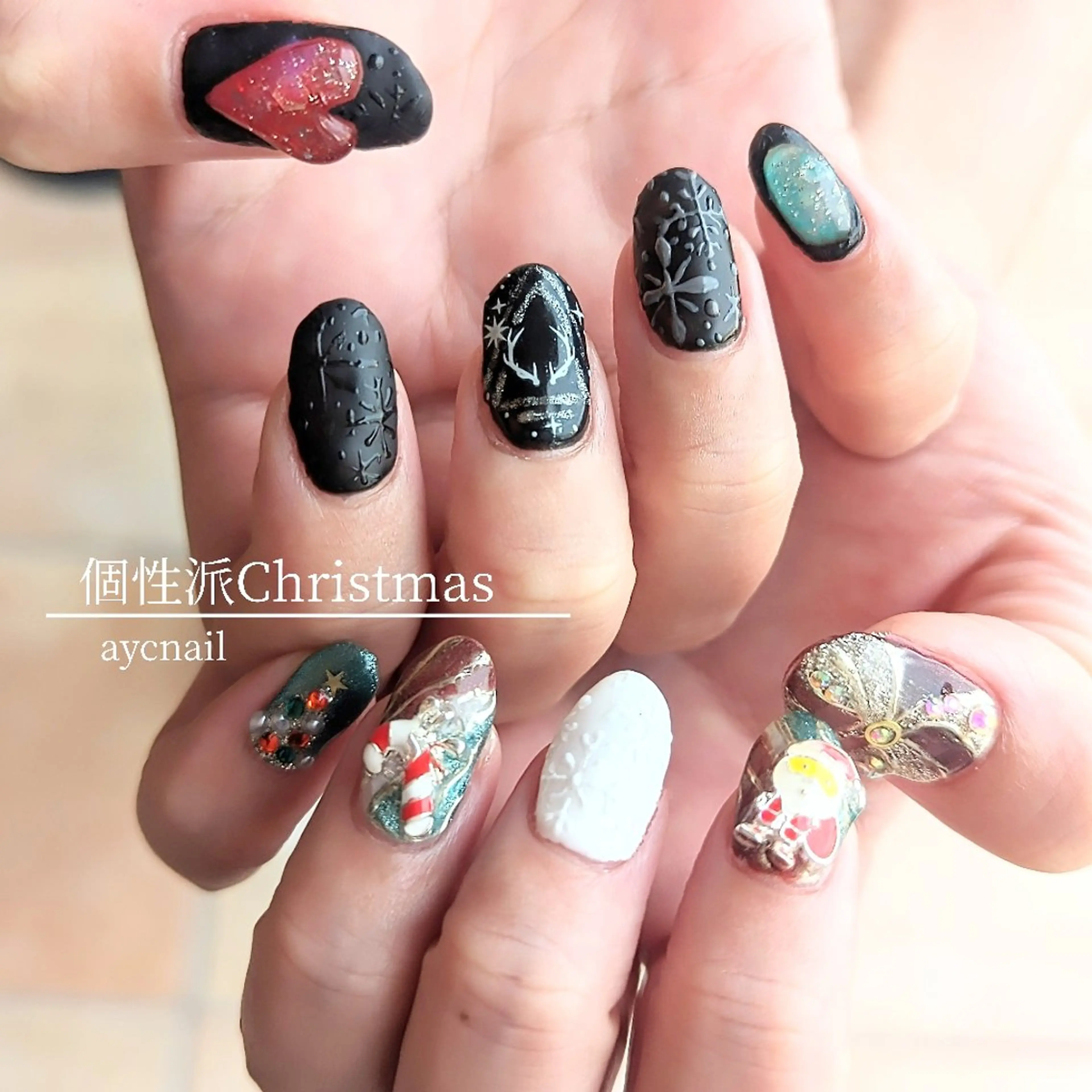 ネイル 冬ネイル クリスマス ハンドネイル aycnail 　Ayakaのネイルデザイン