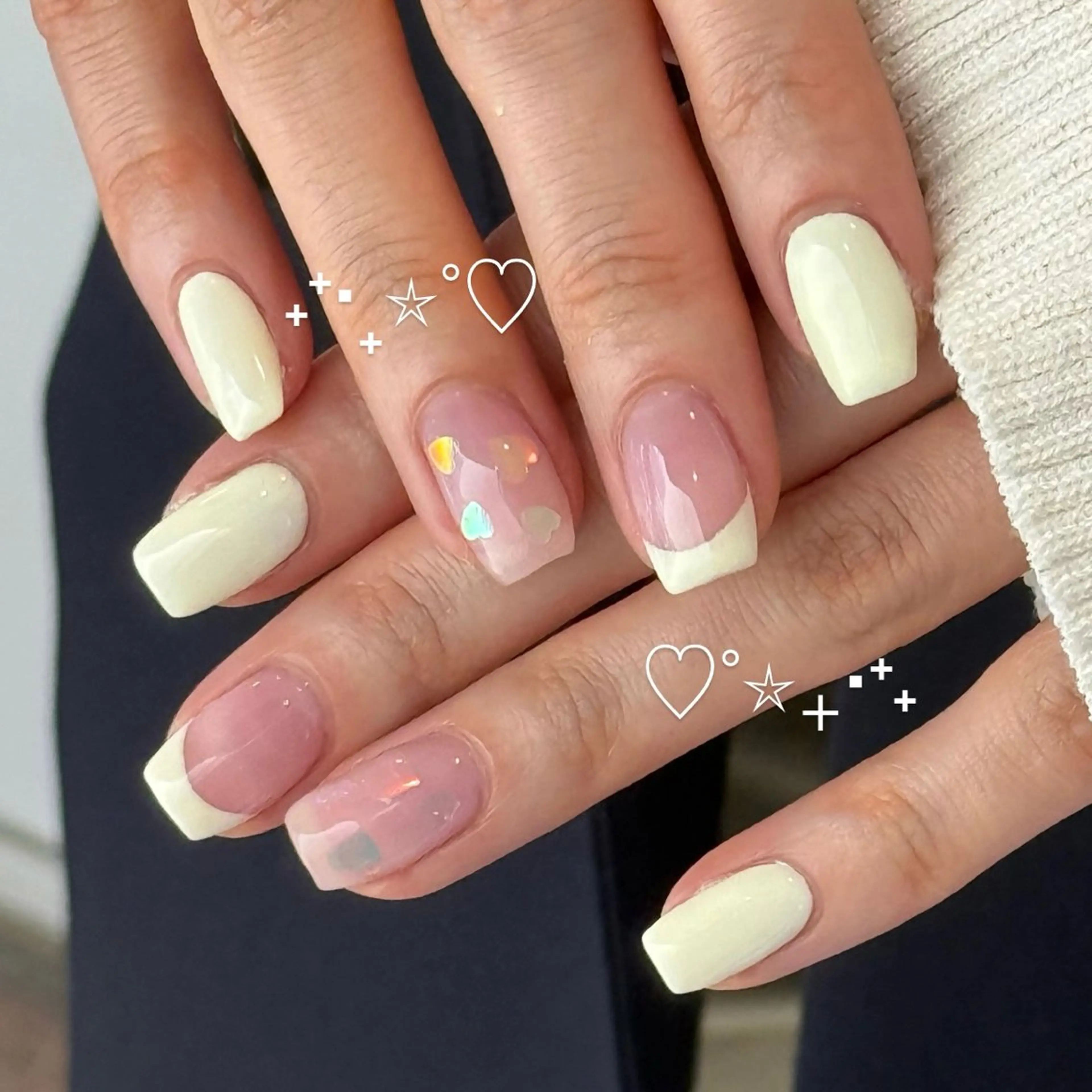 ネイル パステルネイル 黄色 ハンドネイル WOLTOKYO yunaのネイルデザイン
