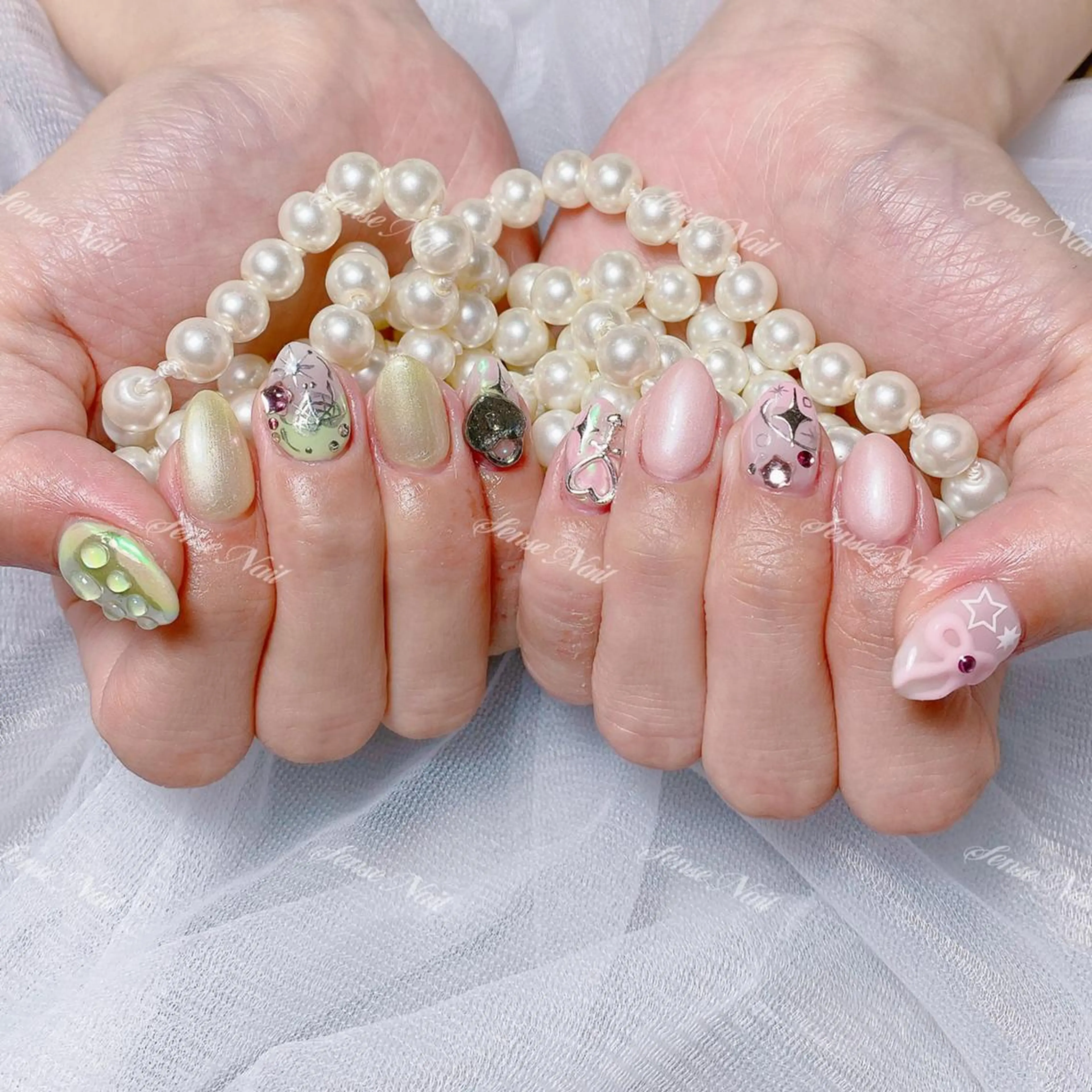 ネイル Kurieitibu 🍬Byu~tīのネイルデザイン