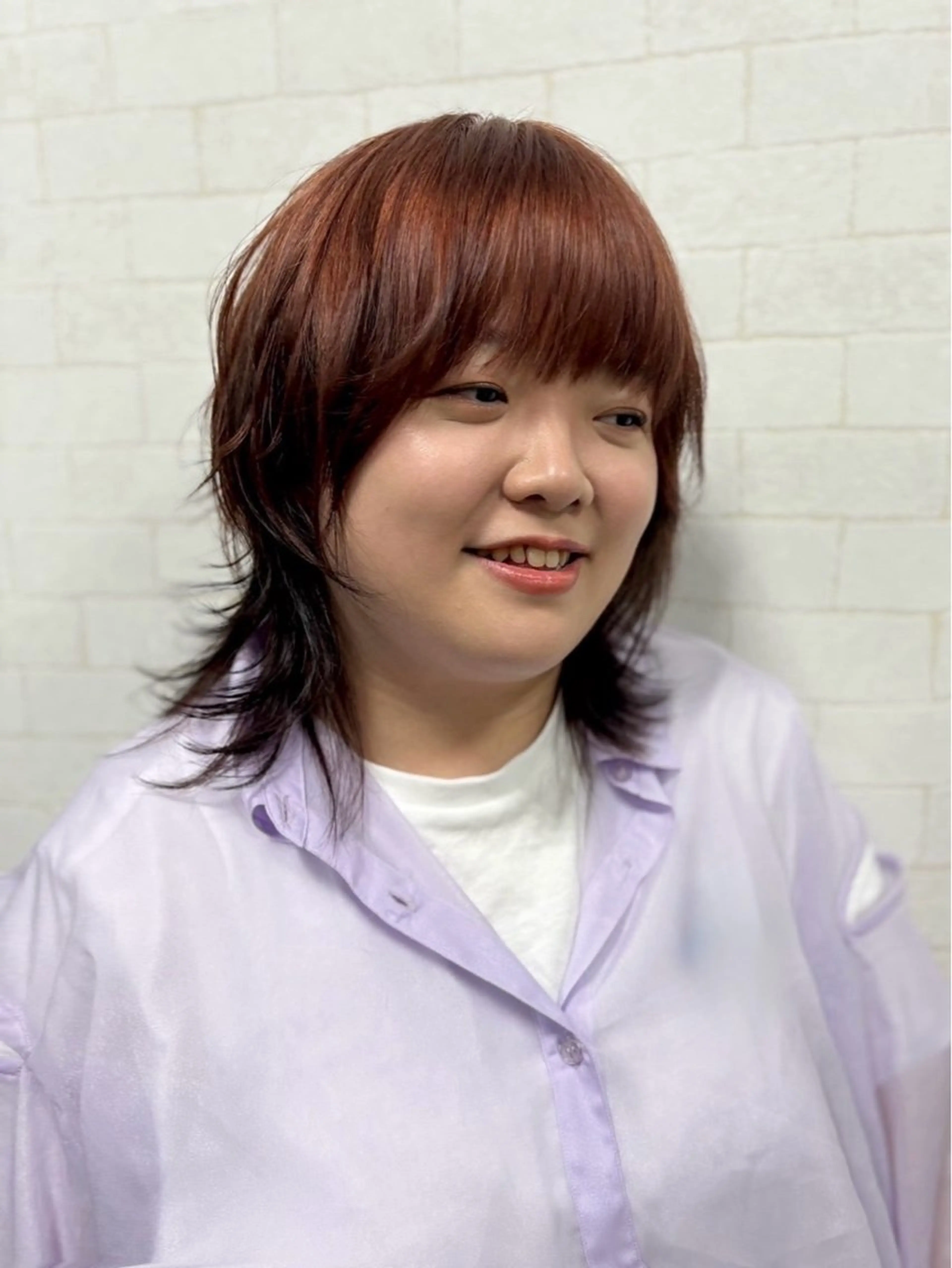 ミディアム くびれヘア レイヤーカット 小顔カット ウルフカット カット ヘアカラー トリートメント 水元 聖流のヘアスタイル