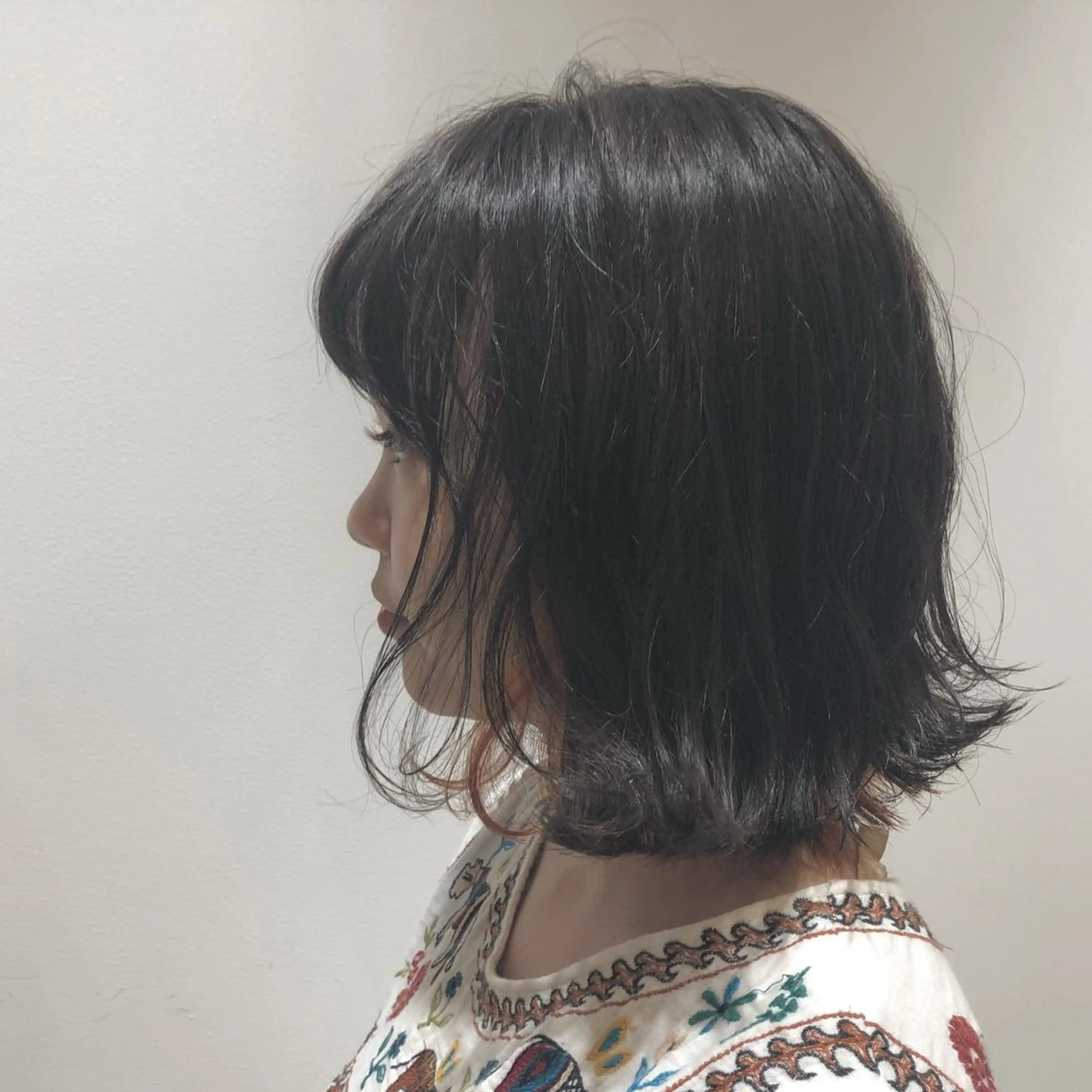 ミディアム カラー インナーカラー オレンジ 江原 彩華のヘアスタイル