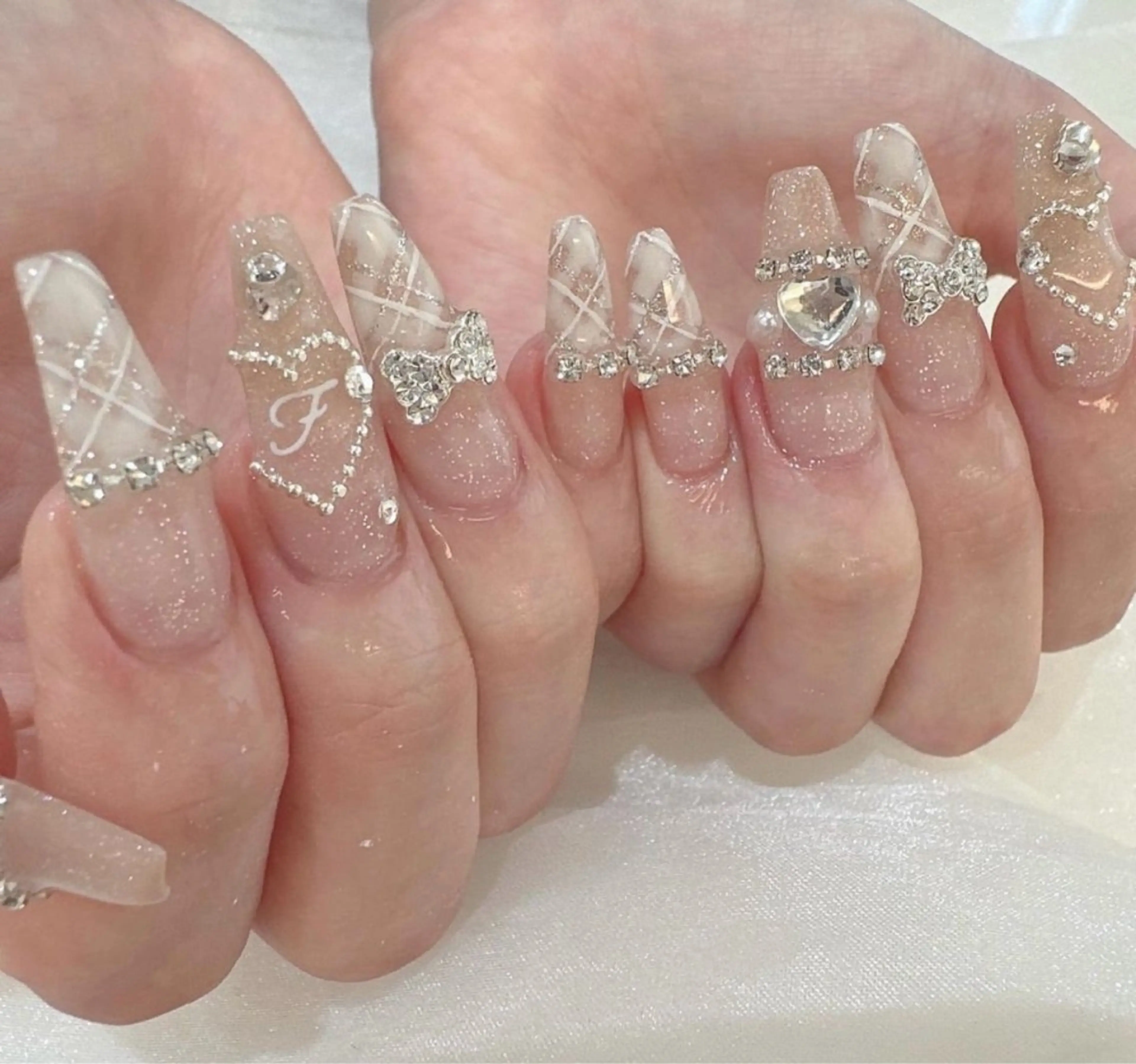 ネイル アートネイル 長さ出し ジェルネイル マグネットネイル ニュアンスネイル なな_ CloudyChanのネイルデザイン