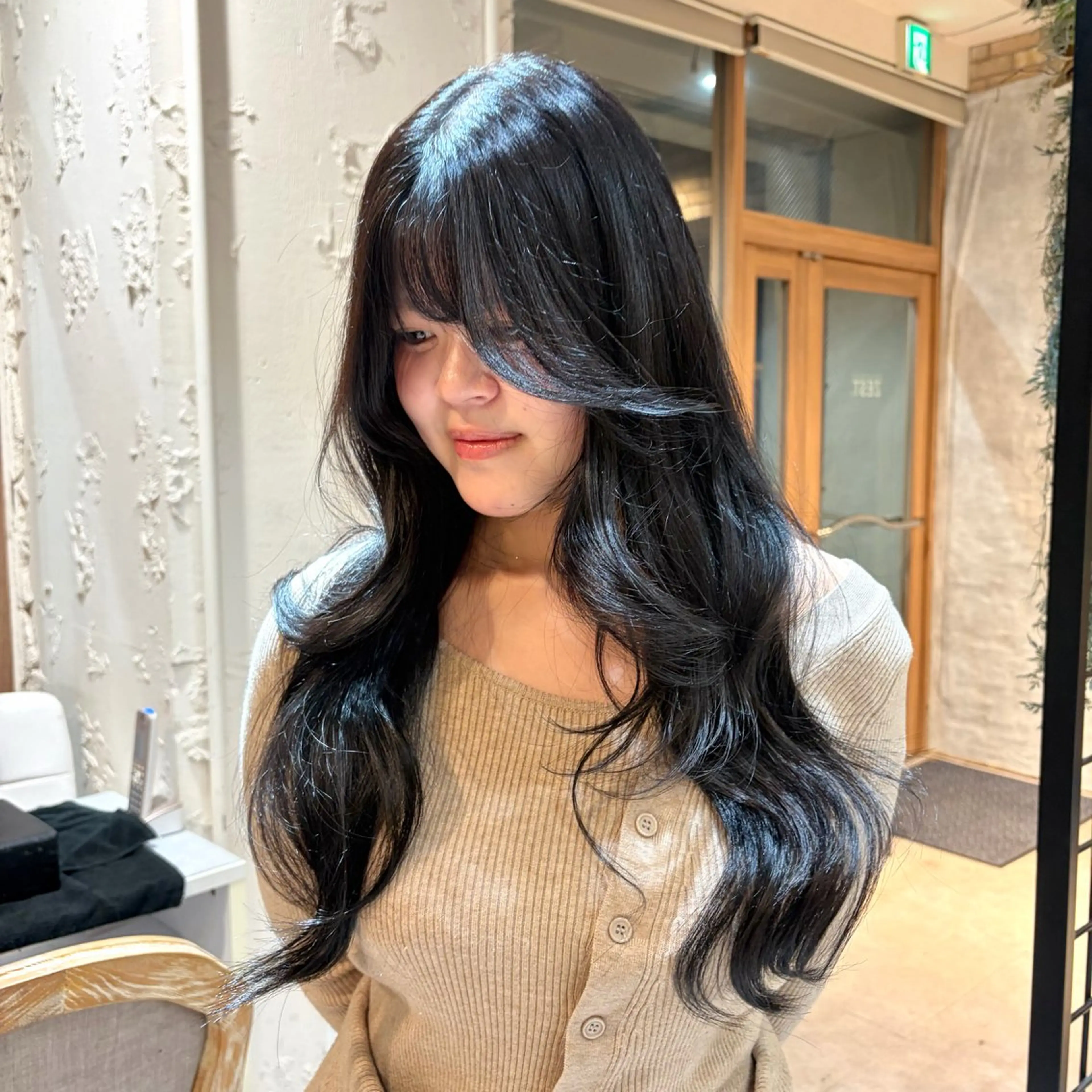 ロング カラー カット ヘアカラー レイヤー/手書きネイ ルCOCORO 🎀のネイルデザイン