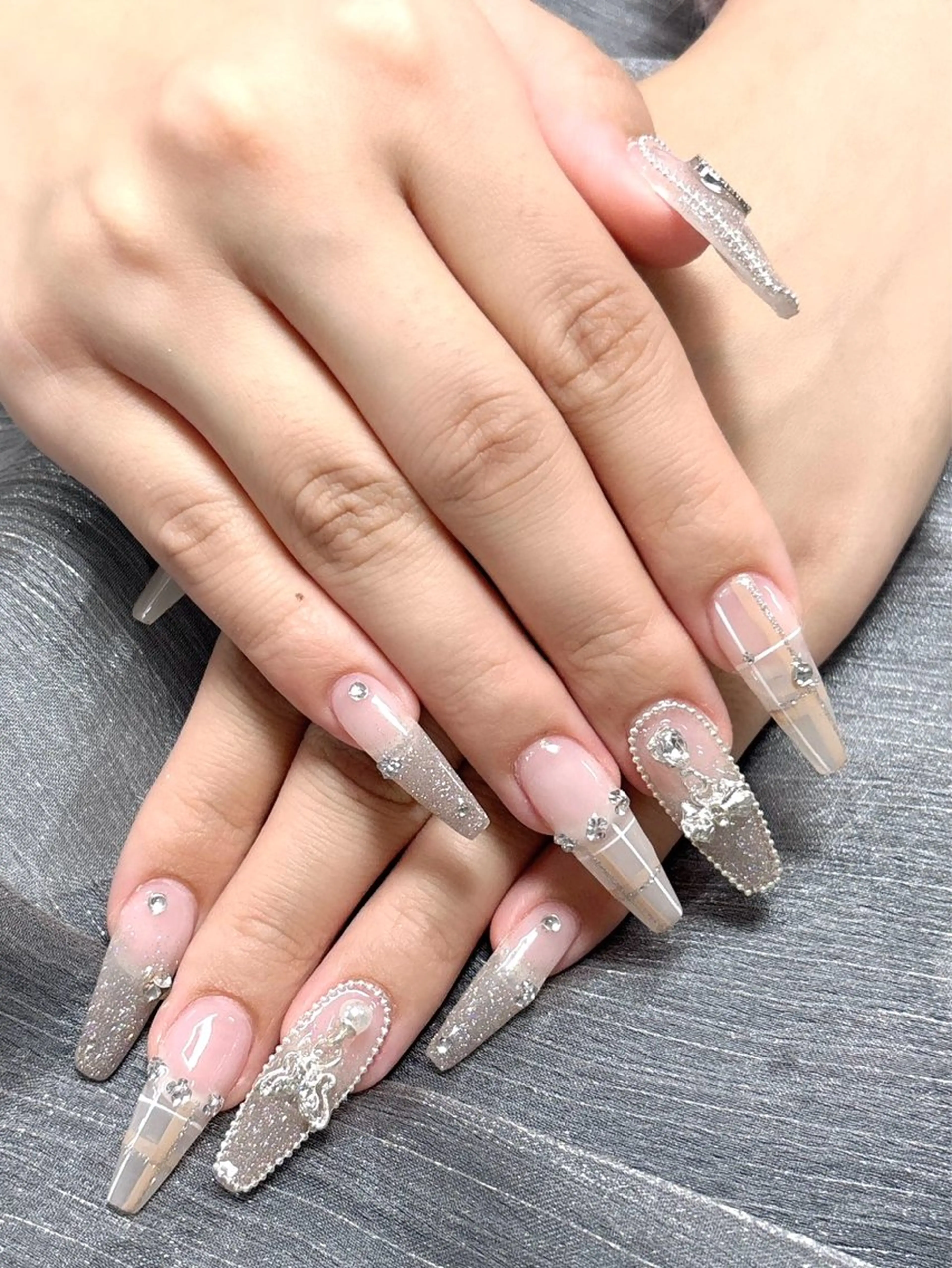 ネイル ゆき 🌻ひまわりサロンのネイルデザイン