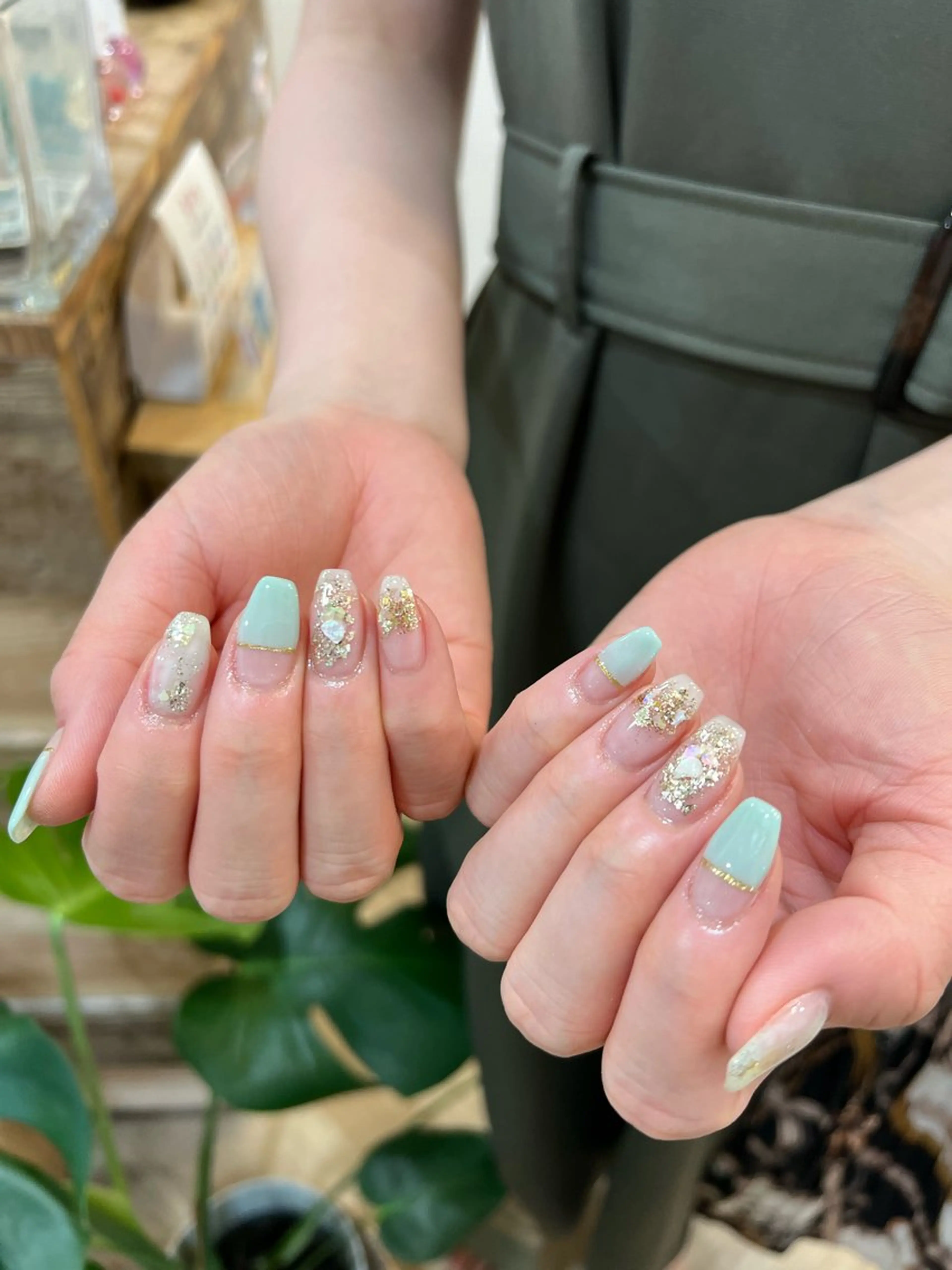 ネイル ハンドネイル フットネイル ハンドケア Nes.Nail所属・Miyagi Asamiのネイルデザイン