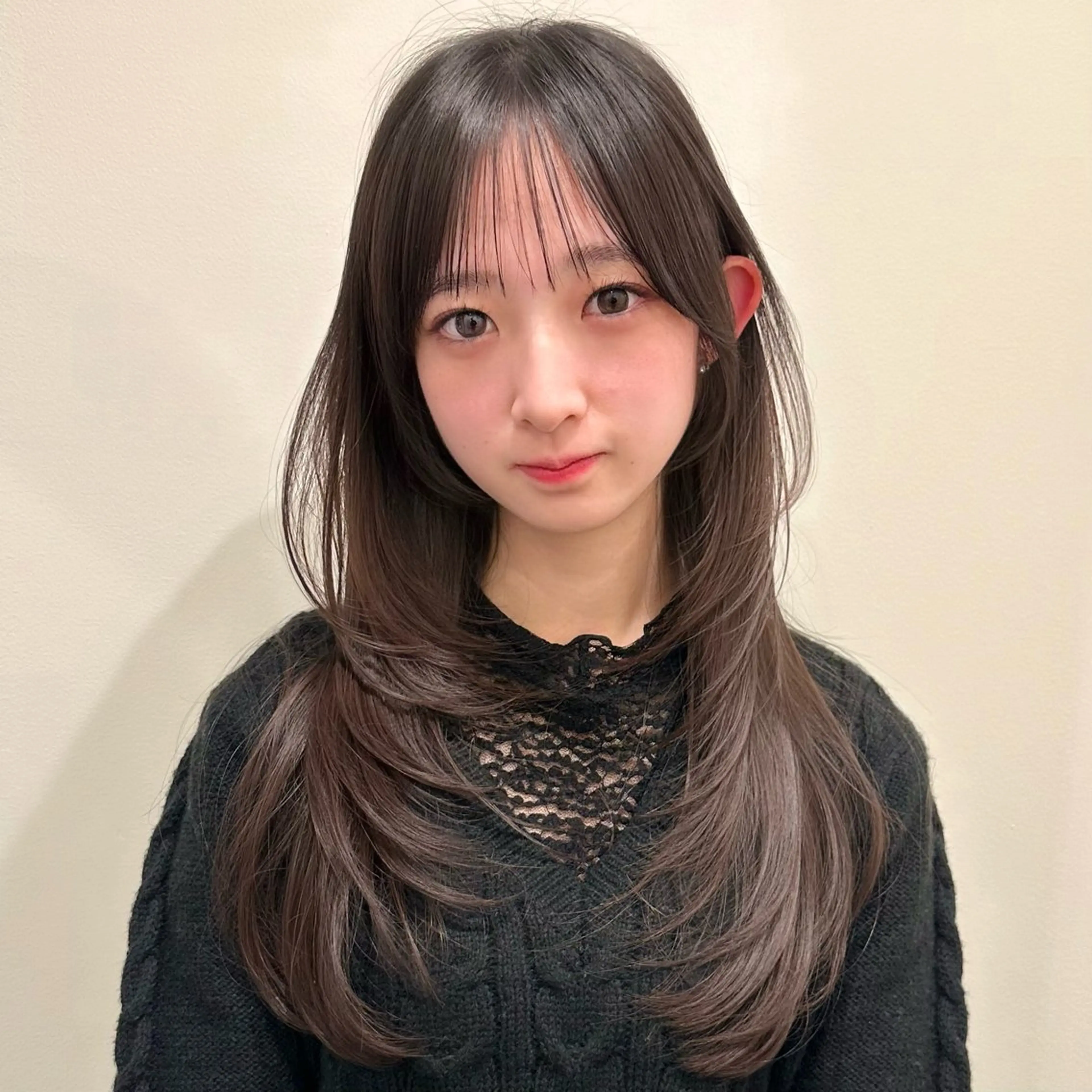 セミロング カット ヘアカラー トリートメント 🌹ハッシュカット、 レイヤー韓国ヘア🌹のヘアスタイル