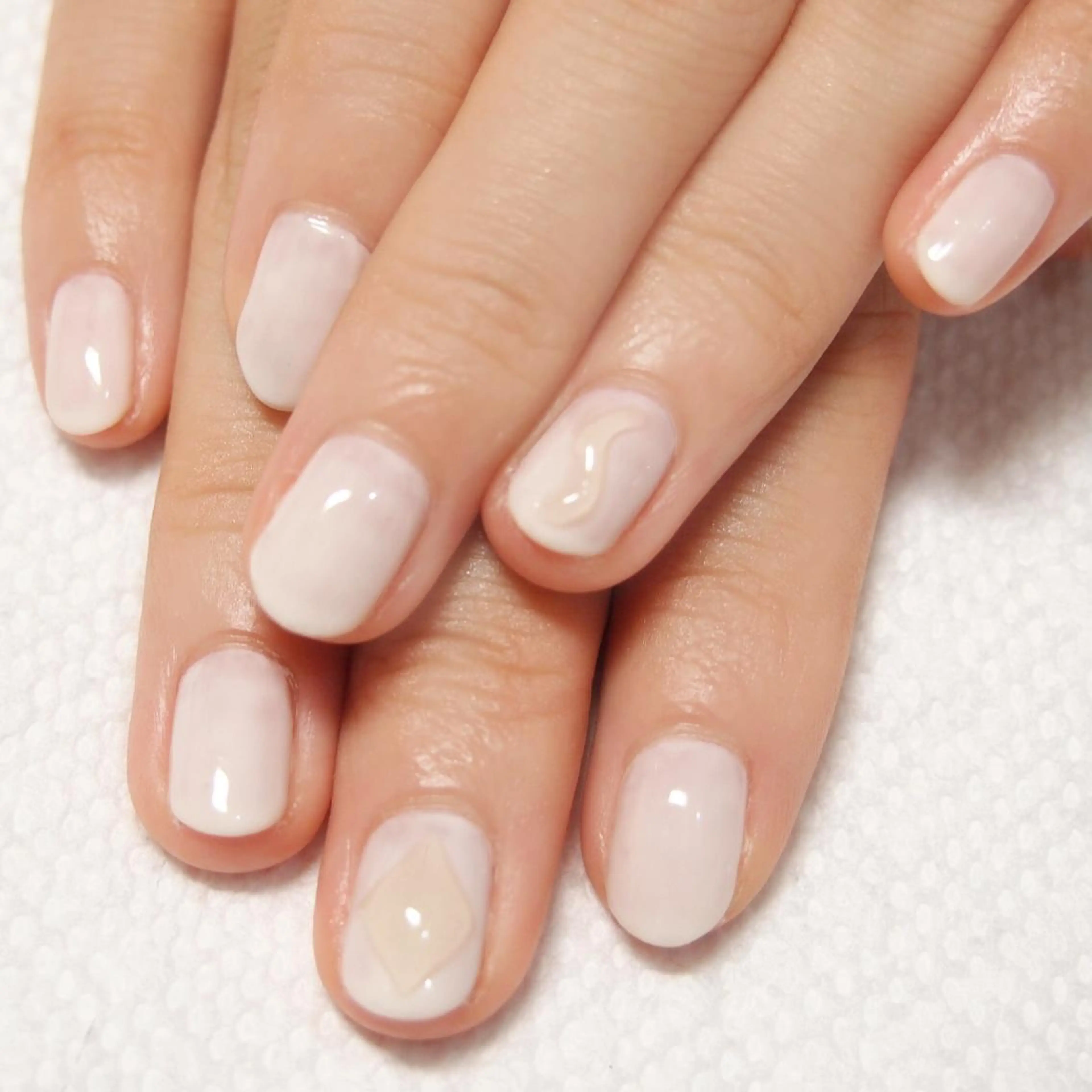 ネイル 山田 麻衣のネイルデザイン