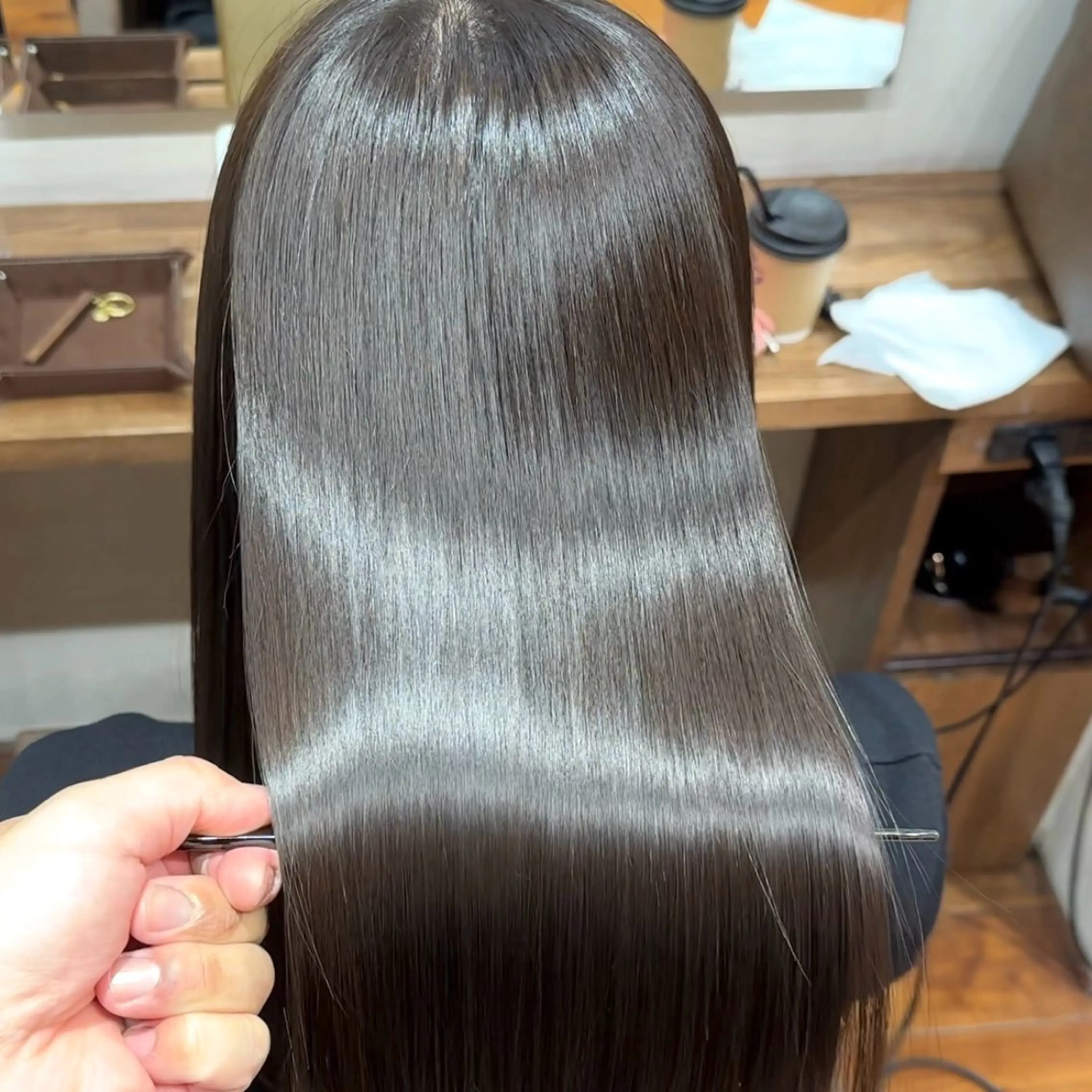 ロング 🚨無料縮毛矯正 モデル募集中🚨のヘアスタイル