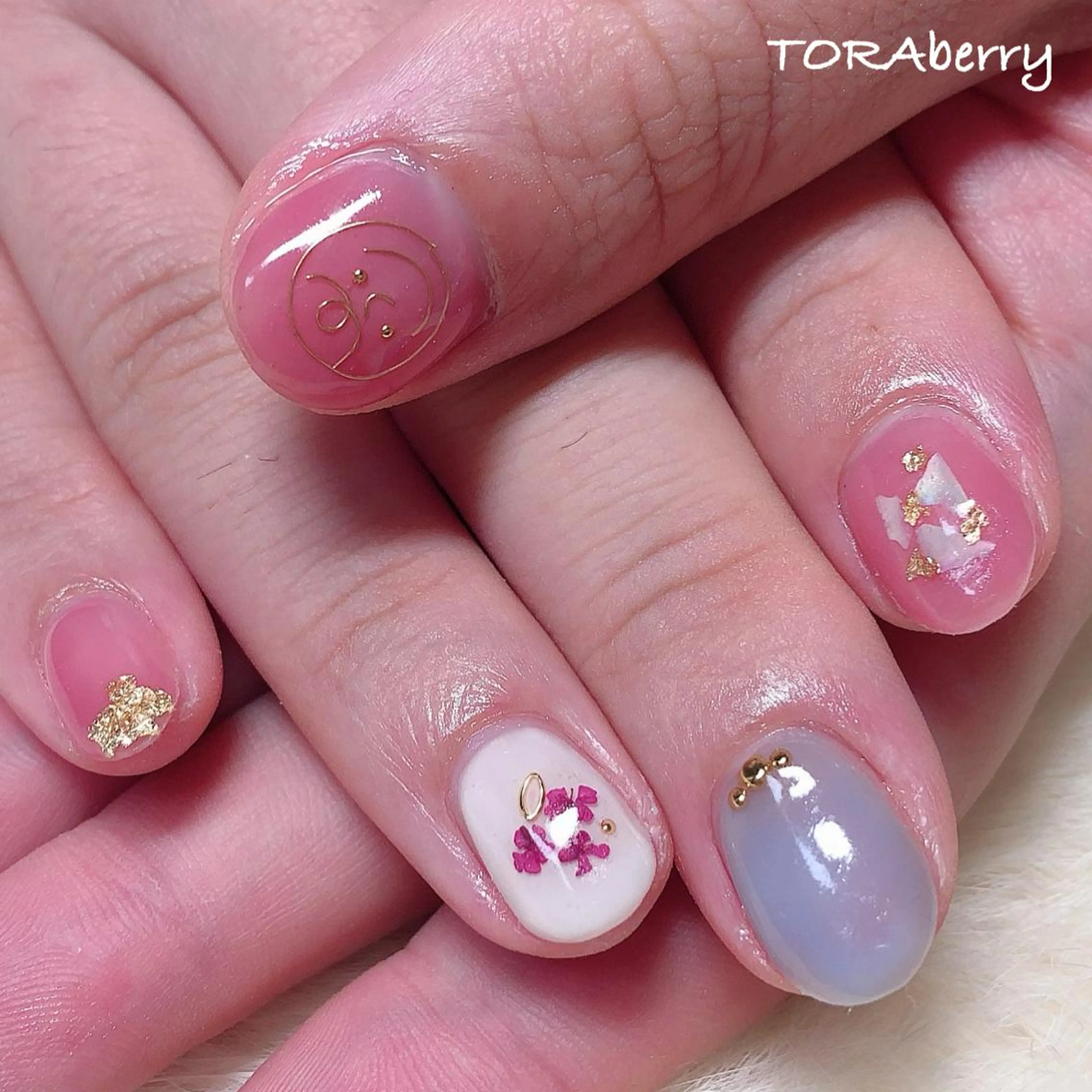 ネイル ハンドネイル ネイリスト なつみのネイルデザイン