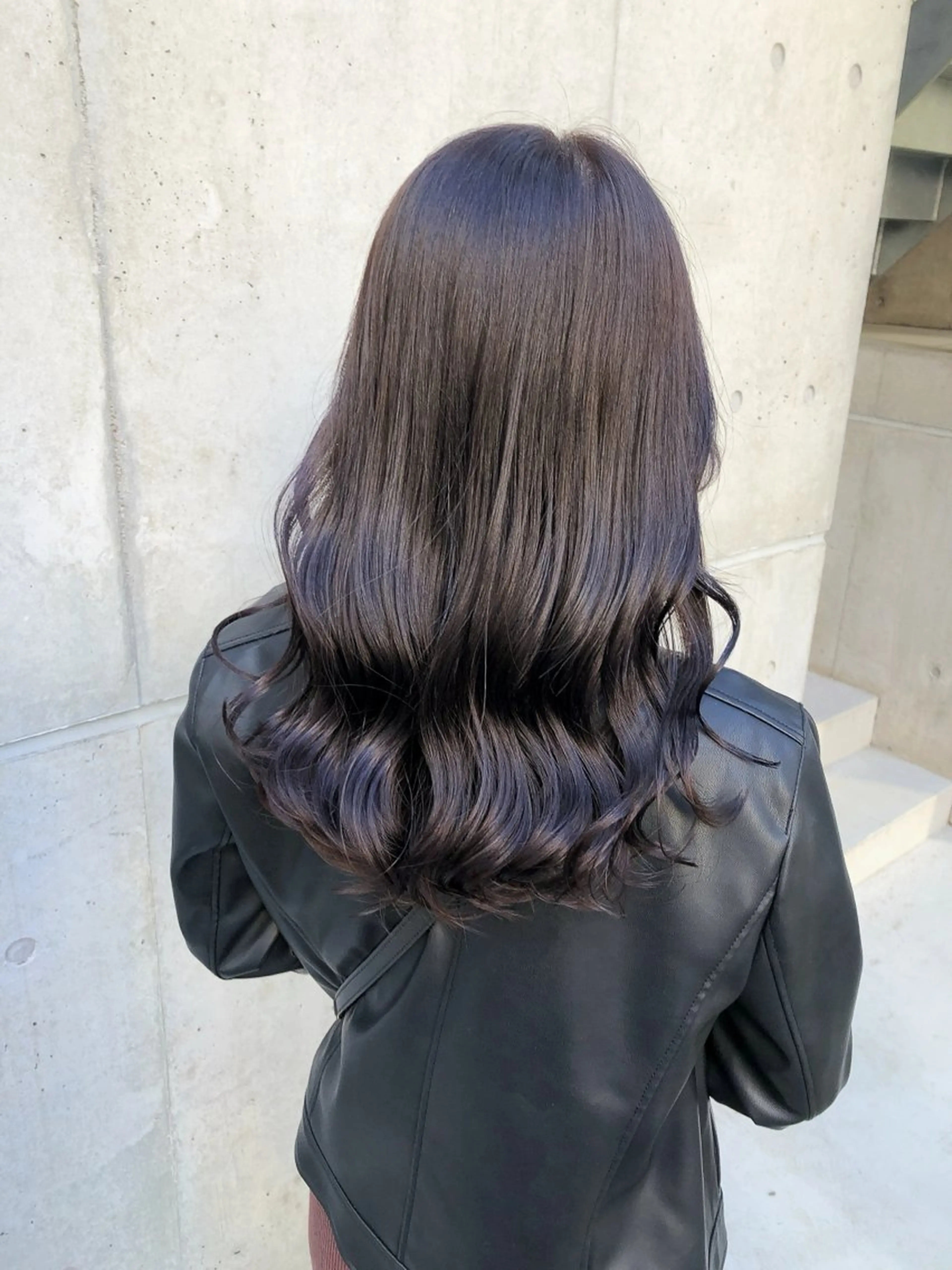 ロング カラー 里田 実奈美のヘアスタイル