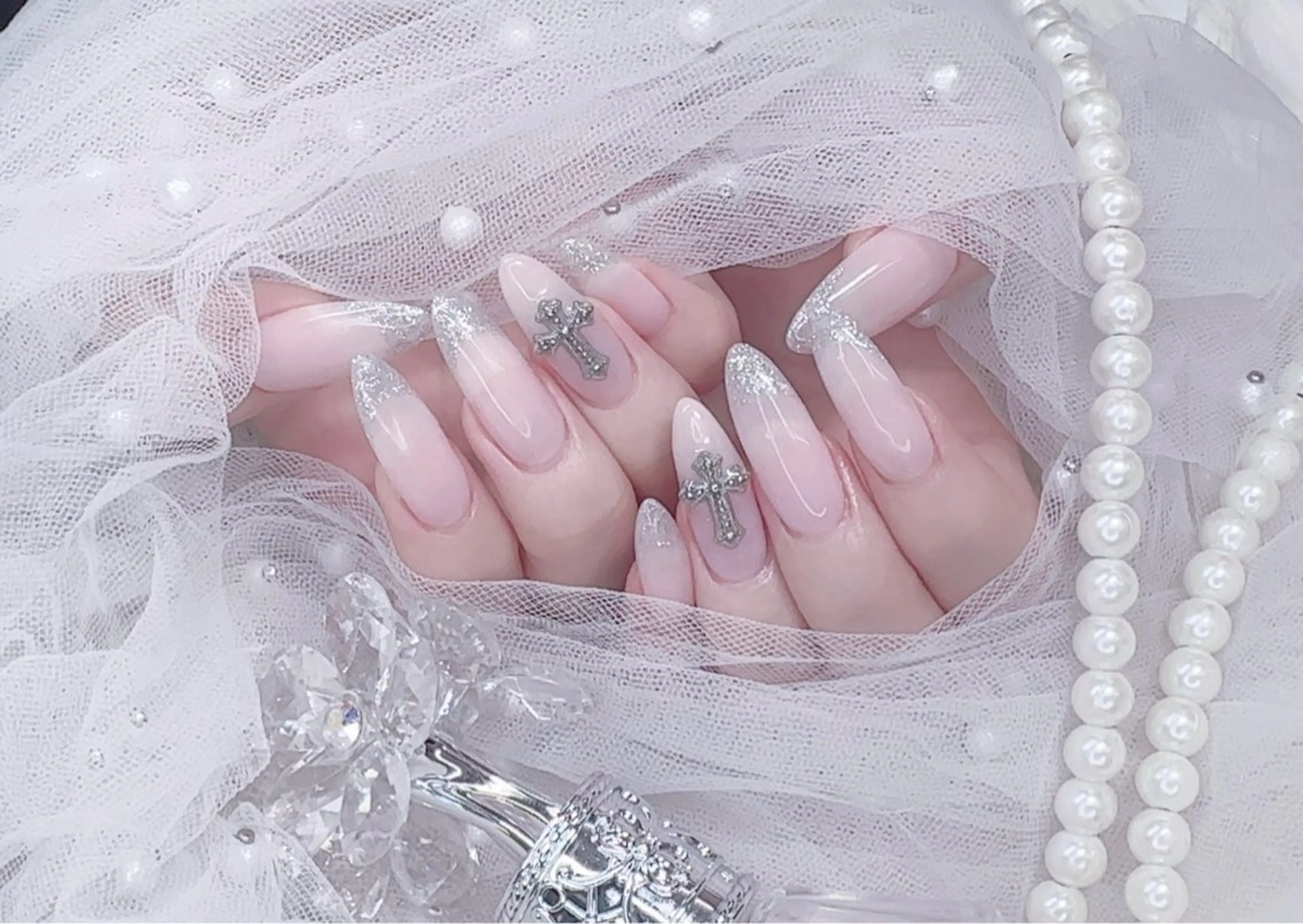 ネイル R nailsalon所属・R salonのネイルデザイン