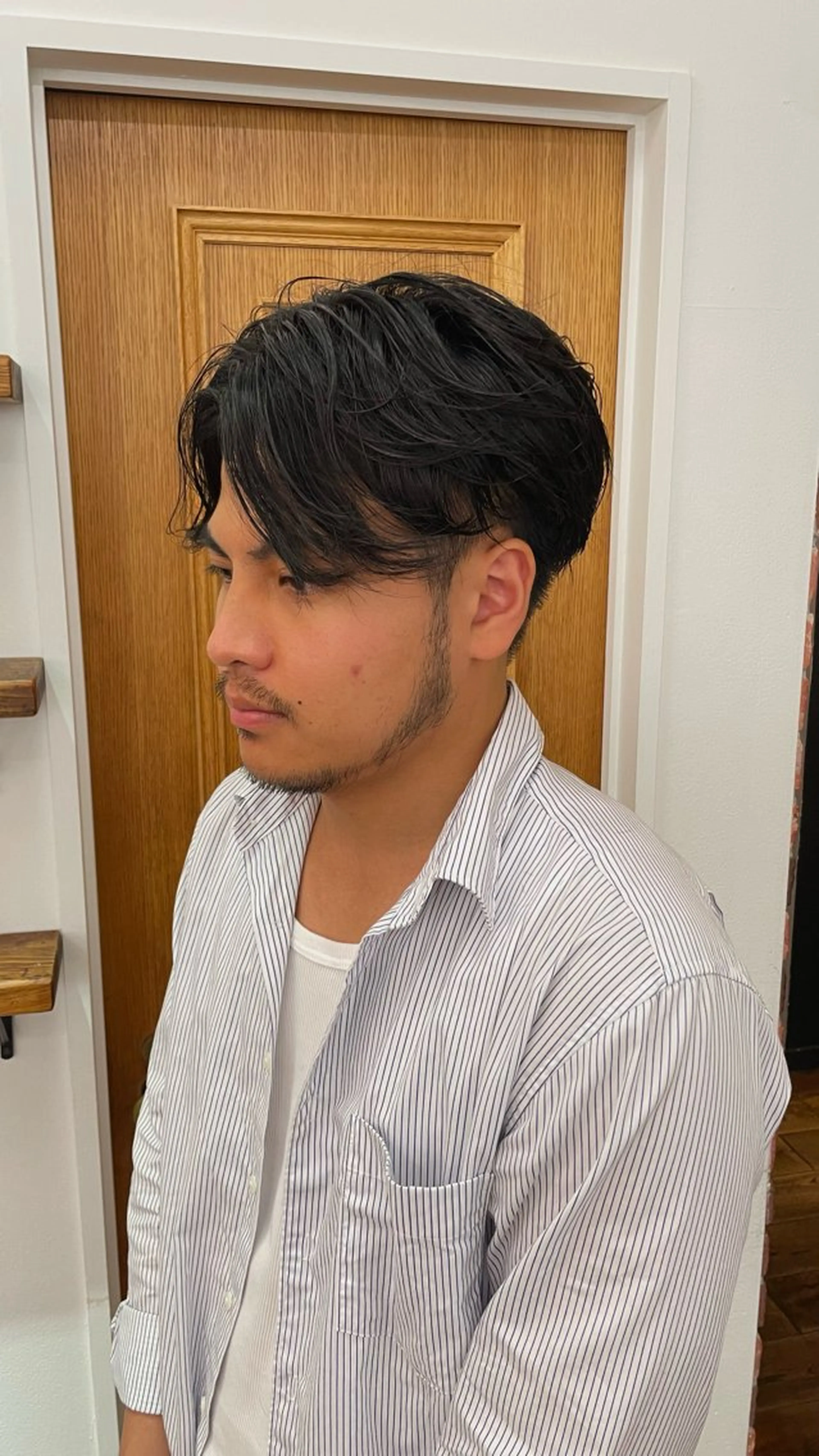 ショート パーマ メンズ センターパート メンズパーマ カット パーマ MAKE'S所属・石坂 暢大のヘアスタイル