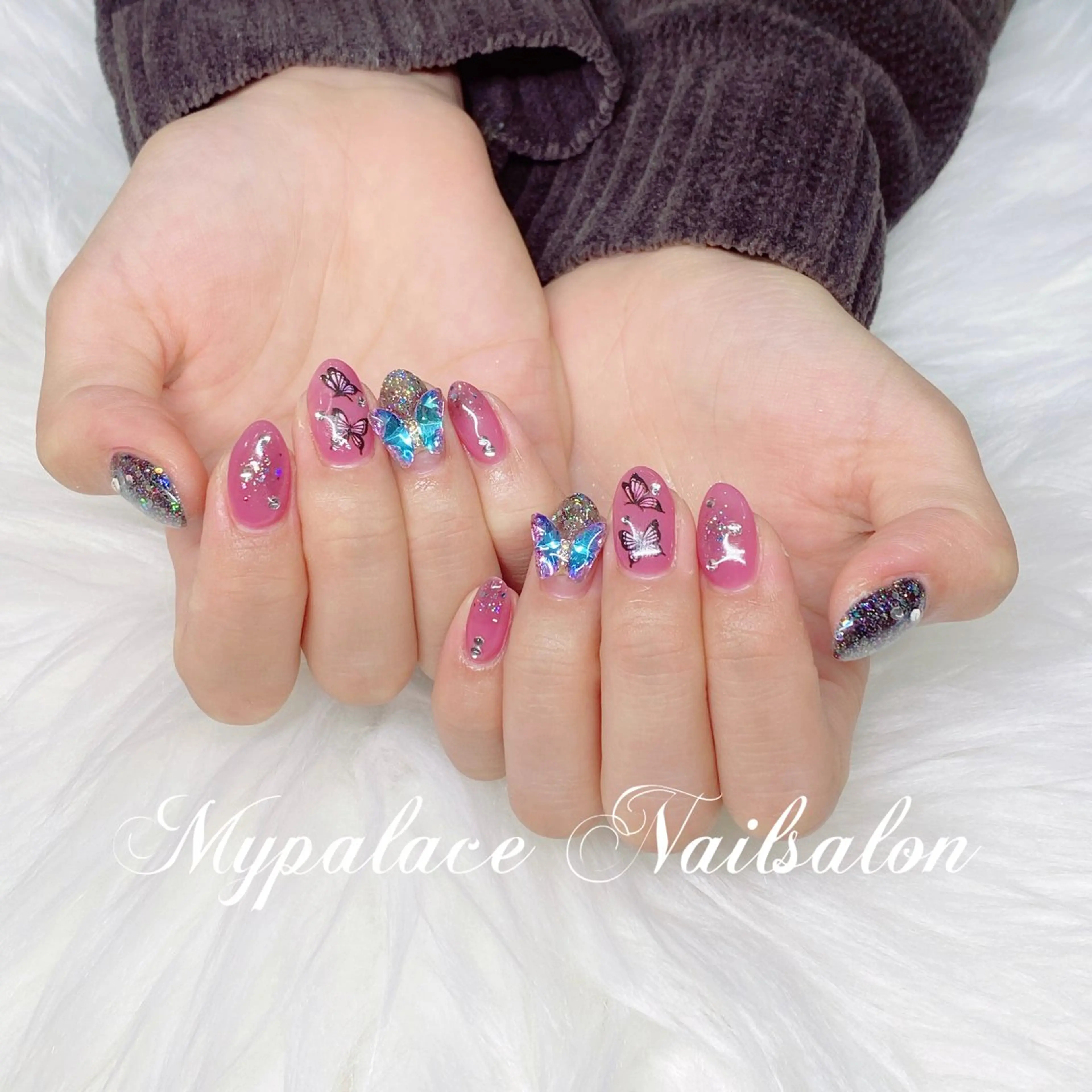 ネイル キラキラネイル ハンドネイル Yuis Nailスカルプ専門のネイルデザイン
