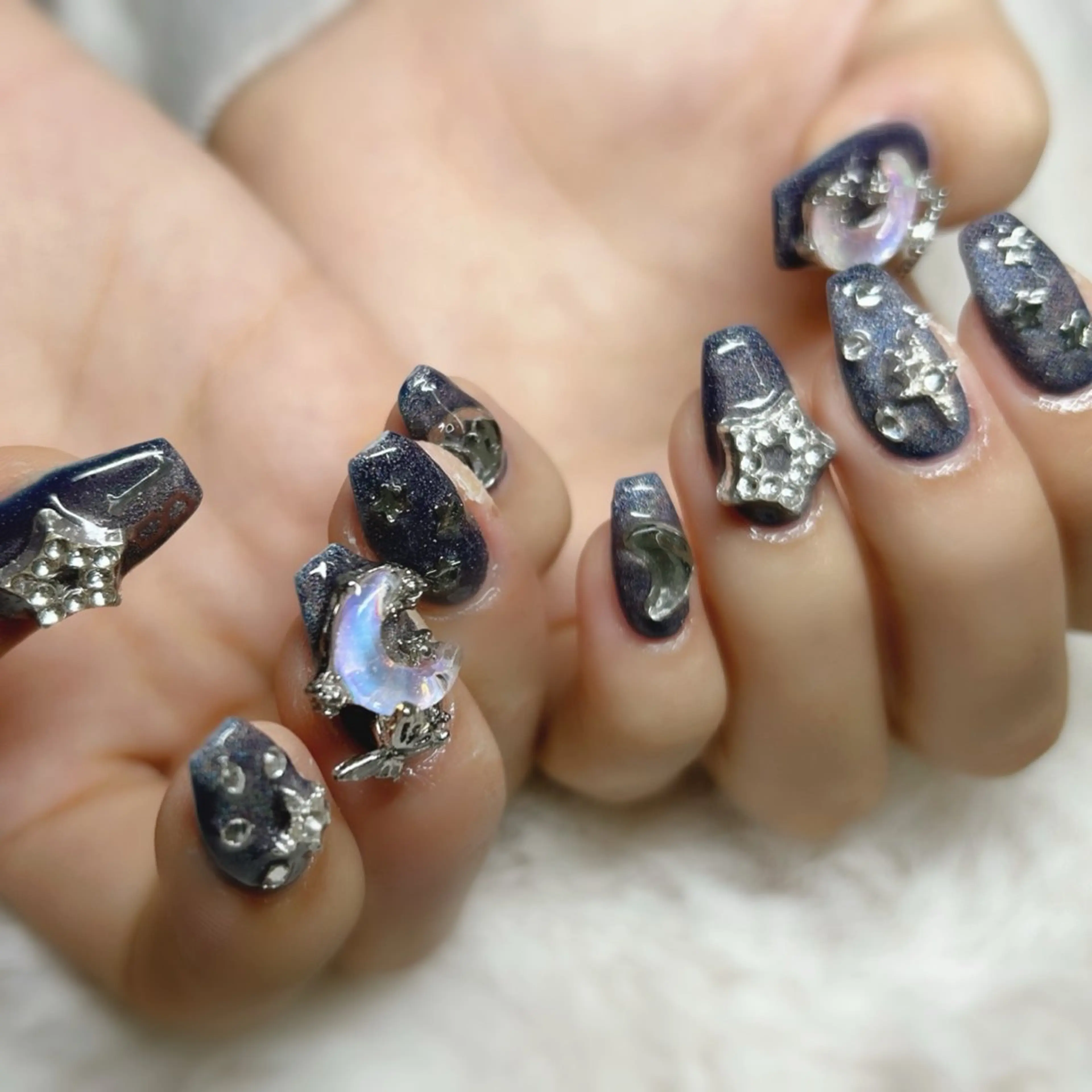 ネイル マグネットネイル ハンドネイル yamane de  salonのネイルデザイン