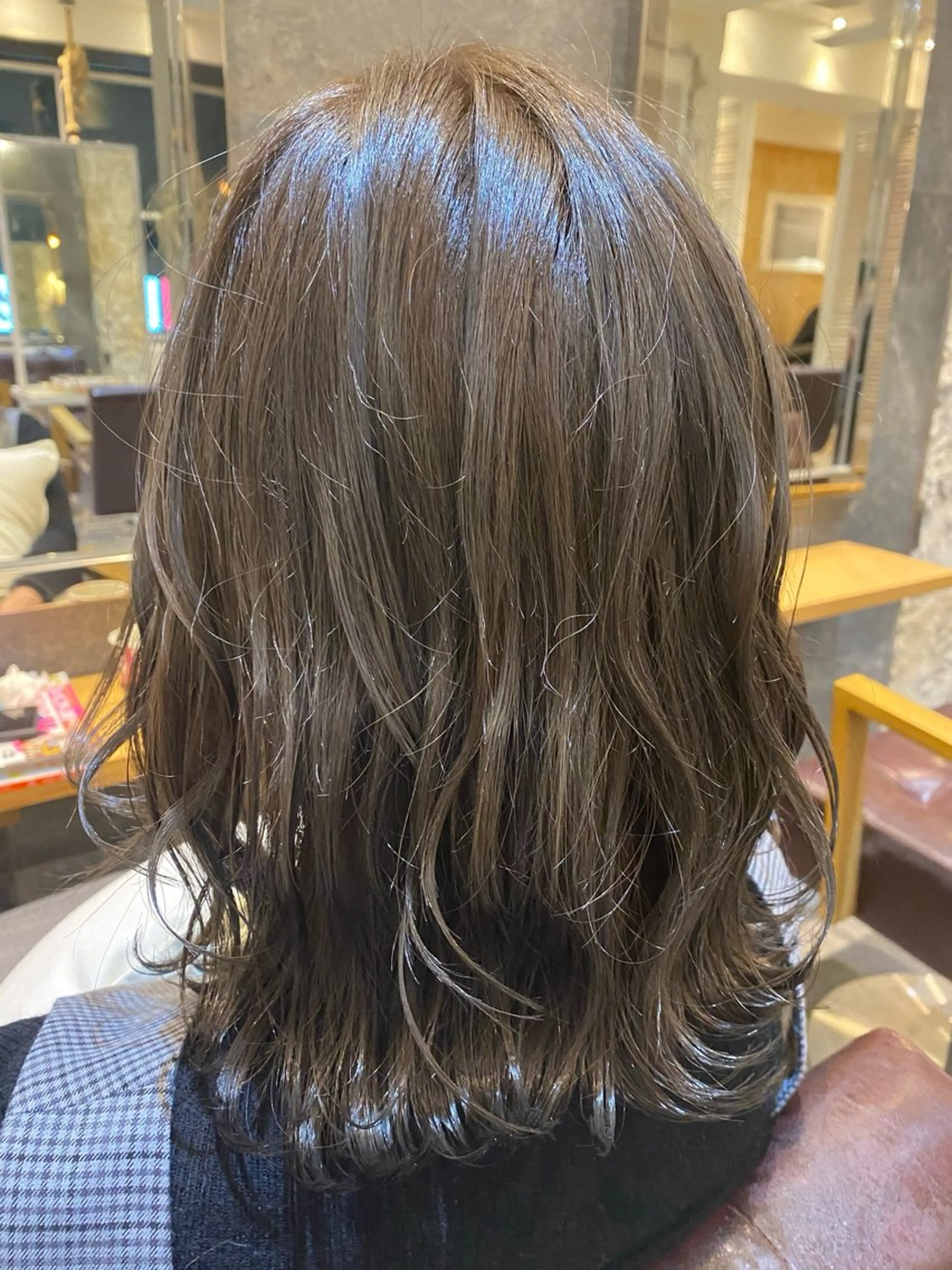 ミディアム カラー AUBE hair ales福岡平尾店所属・塚本 昂のヘアスタイル