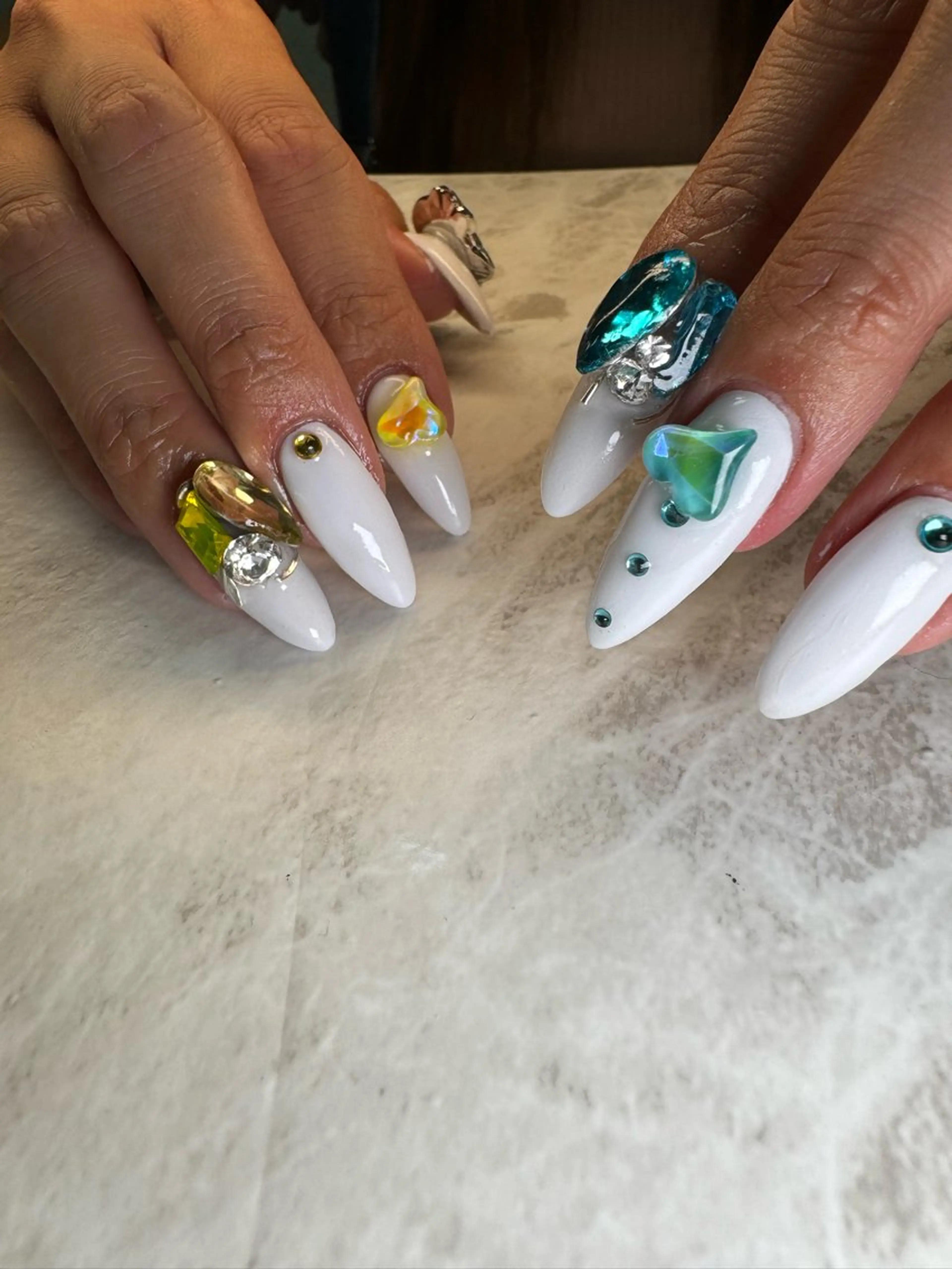 ネイル ハンドネイル YOUTH nails waxing所属・YOUTH natsumiのネイルデザイン
