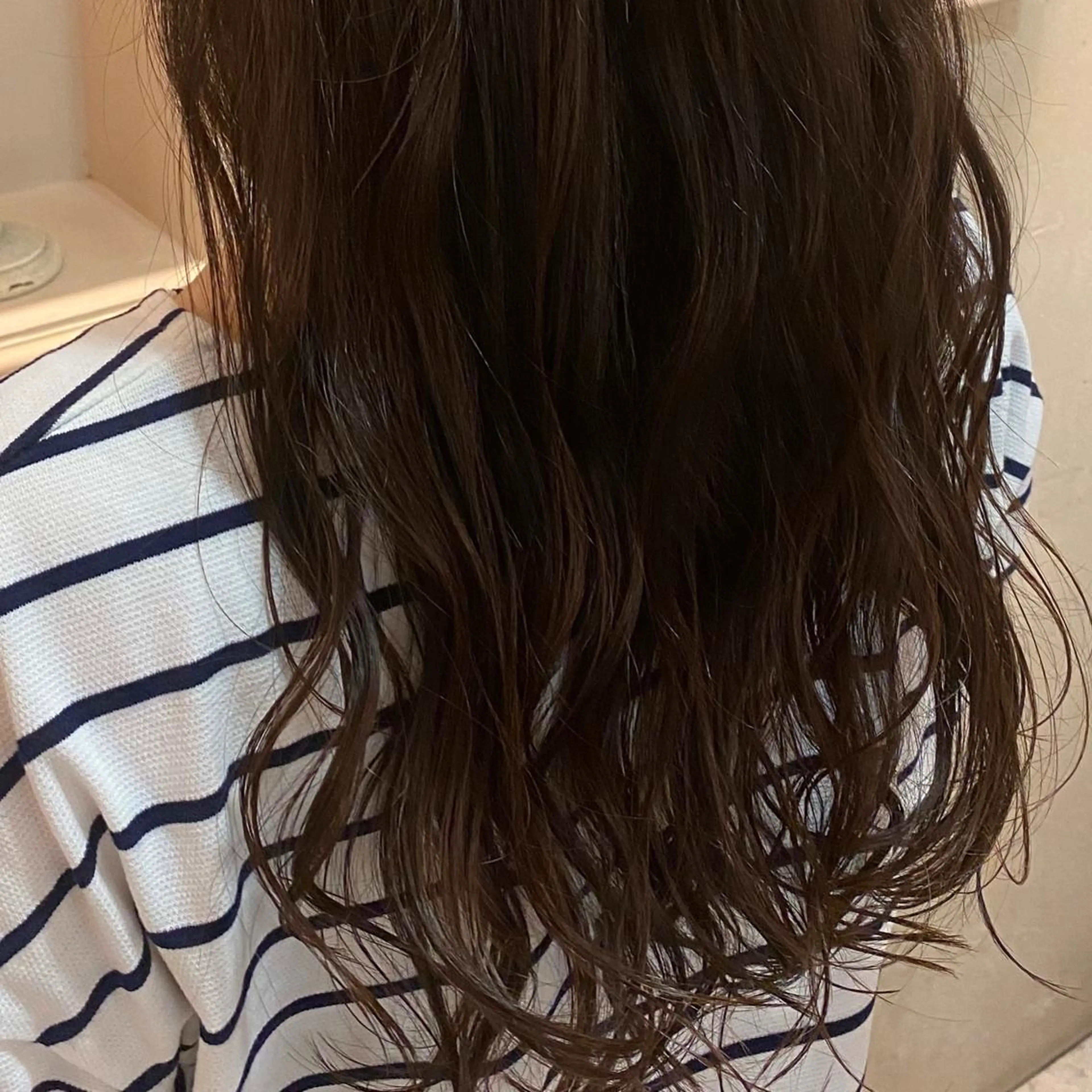 ロング amie by afloat(エイミーバイアフロート)所属・井上 日菜乃のヘアスタイル