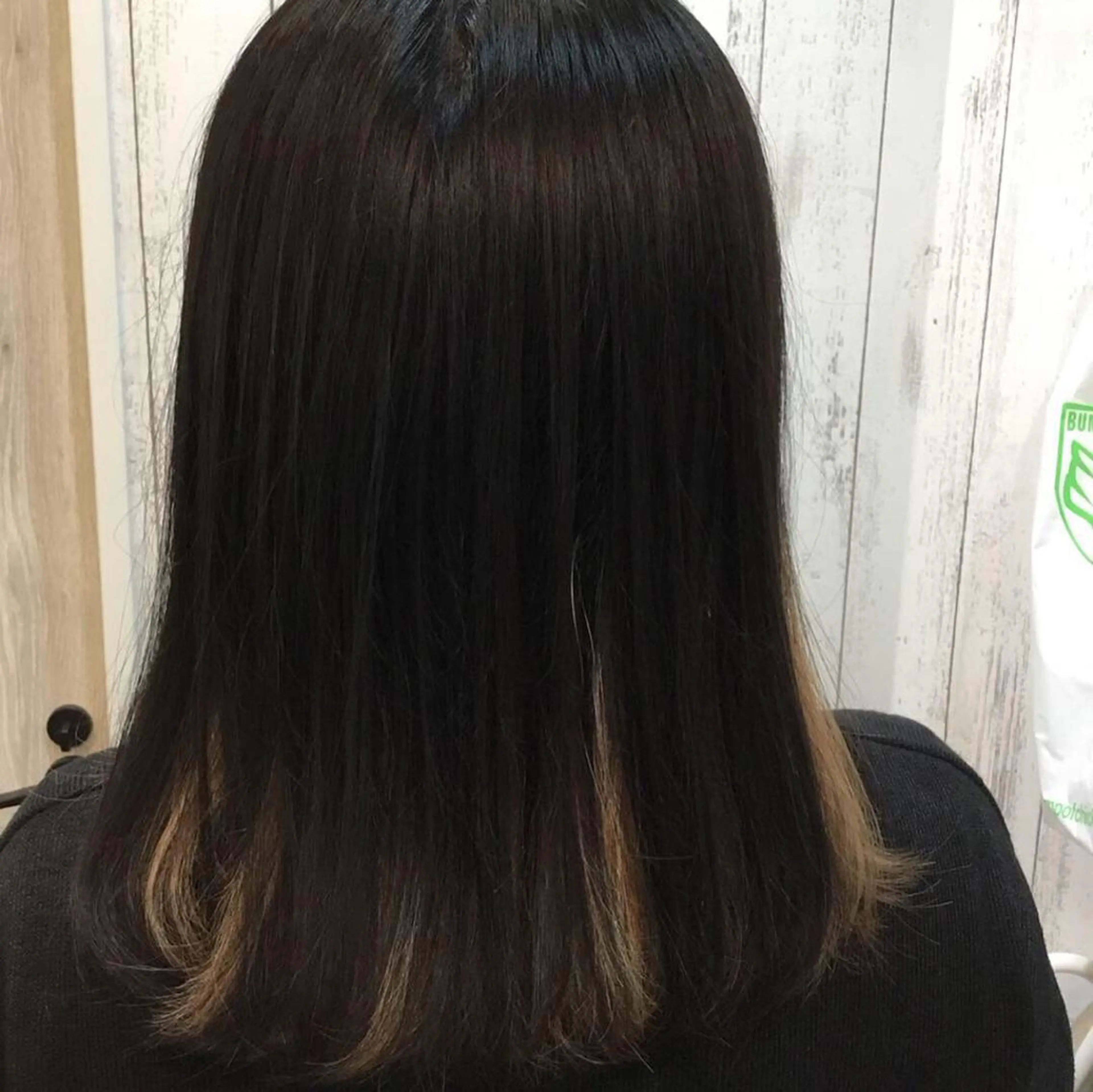 ミディアム カラー embrace エンブレイスのヘアスタイル