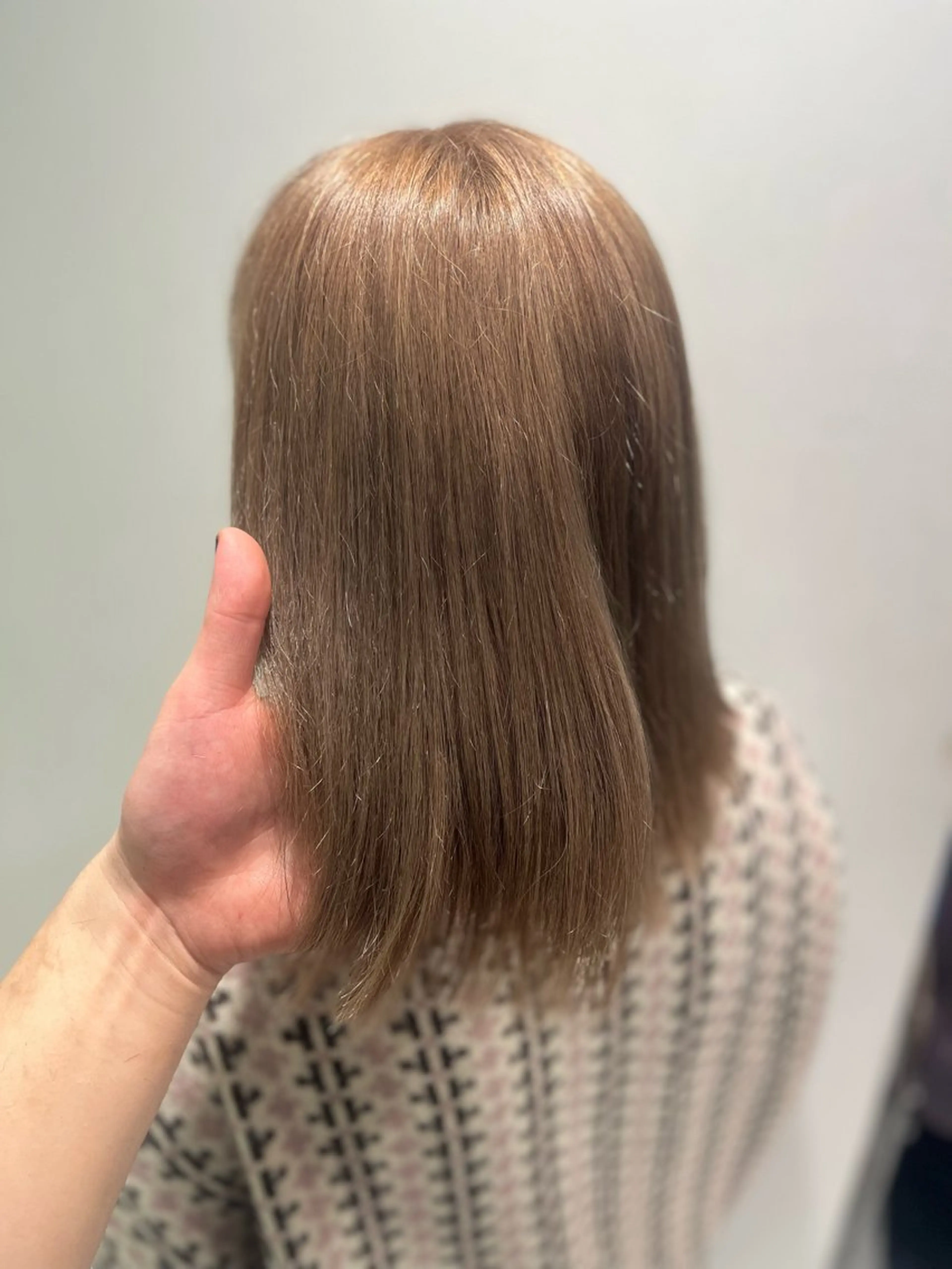 ロング カラー ヘアカラー ハイトーンカラー 🦄レイヤーカットのヘアスタイル