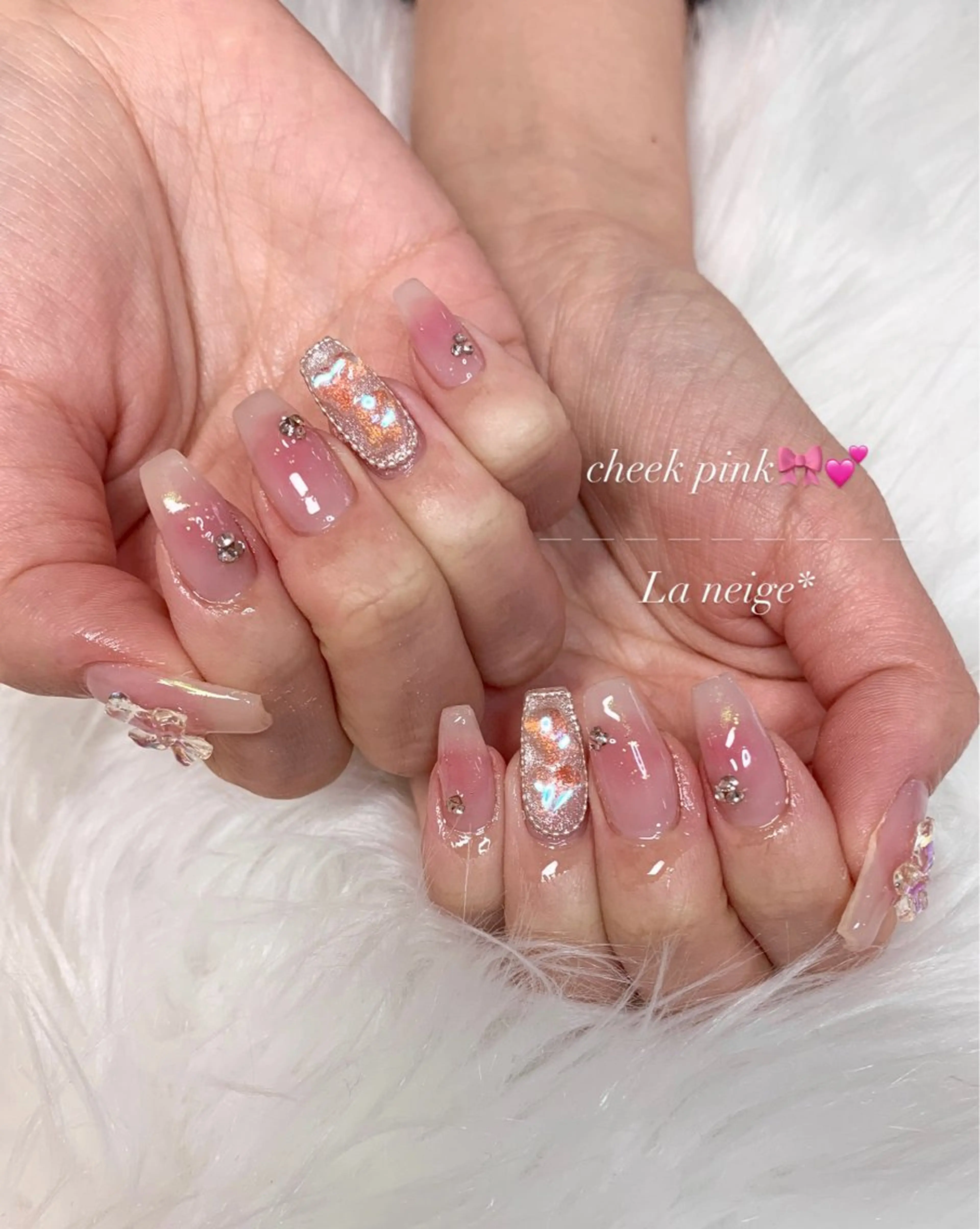 ネイル ハンドネイル La neige* yuki 🥯🍑のネイルデザイン