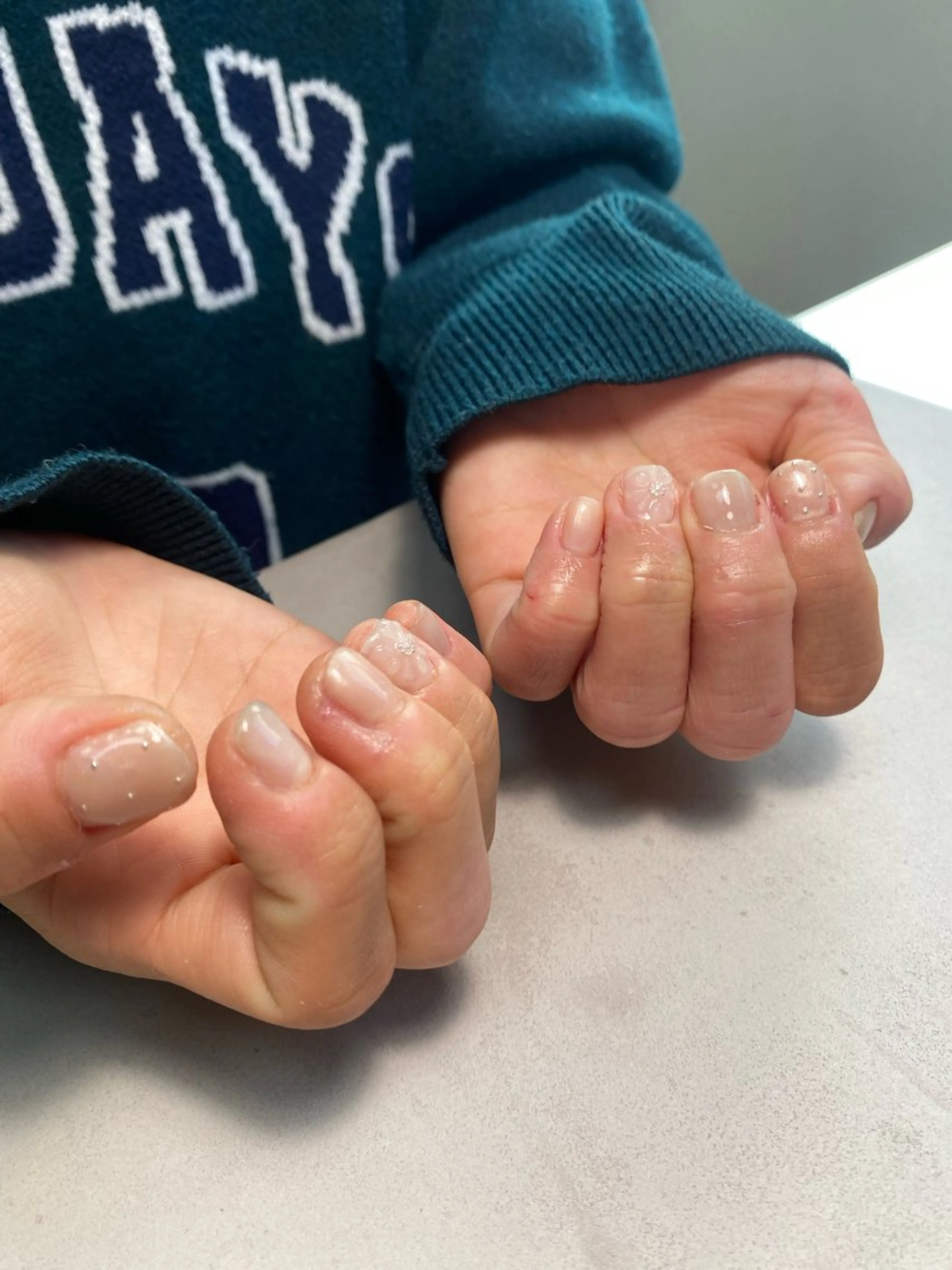 ネイル 持ち込み 住宅街のねいる屋さん R.G  NAILのネイルデザイン