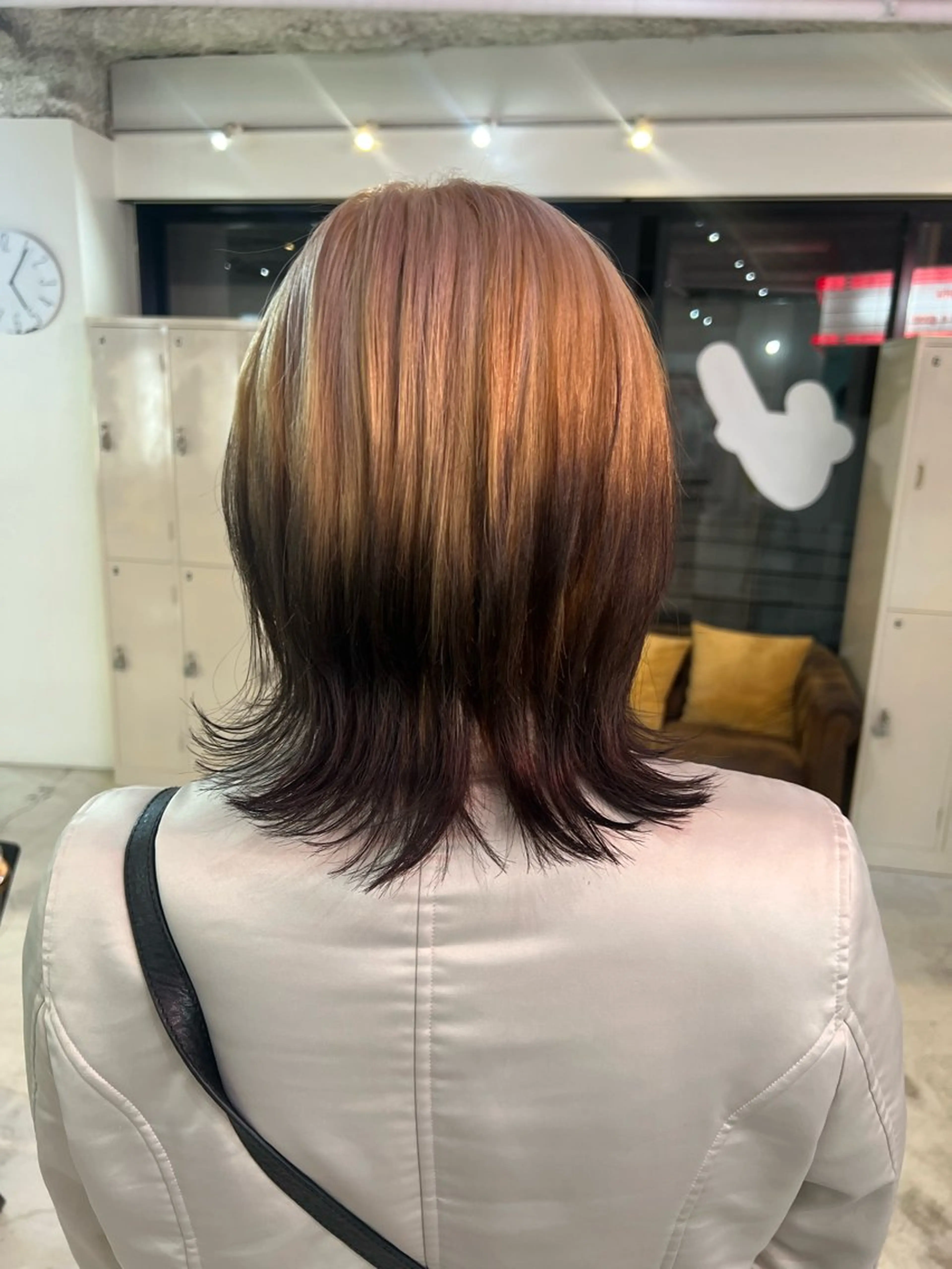 ミディアム カット ヘアカラー 💥ウルフカット デザインあんな💥のヘアスタイル
