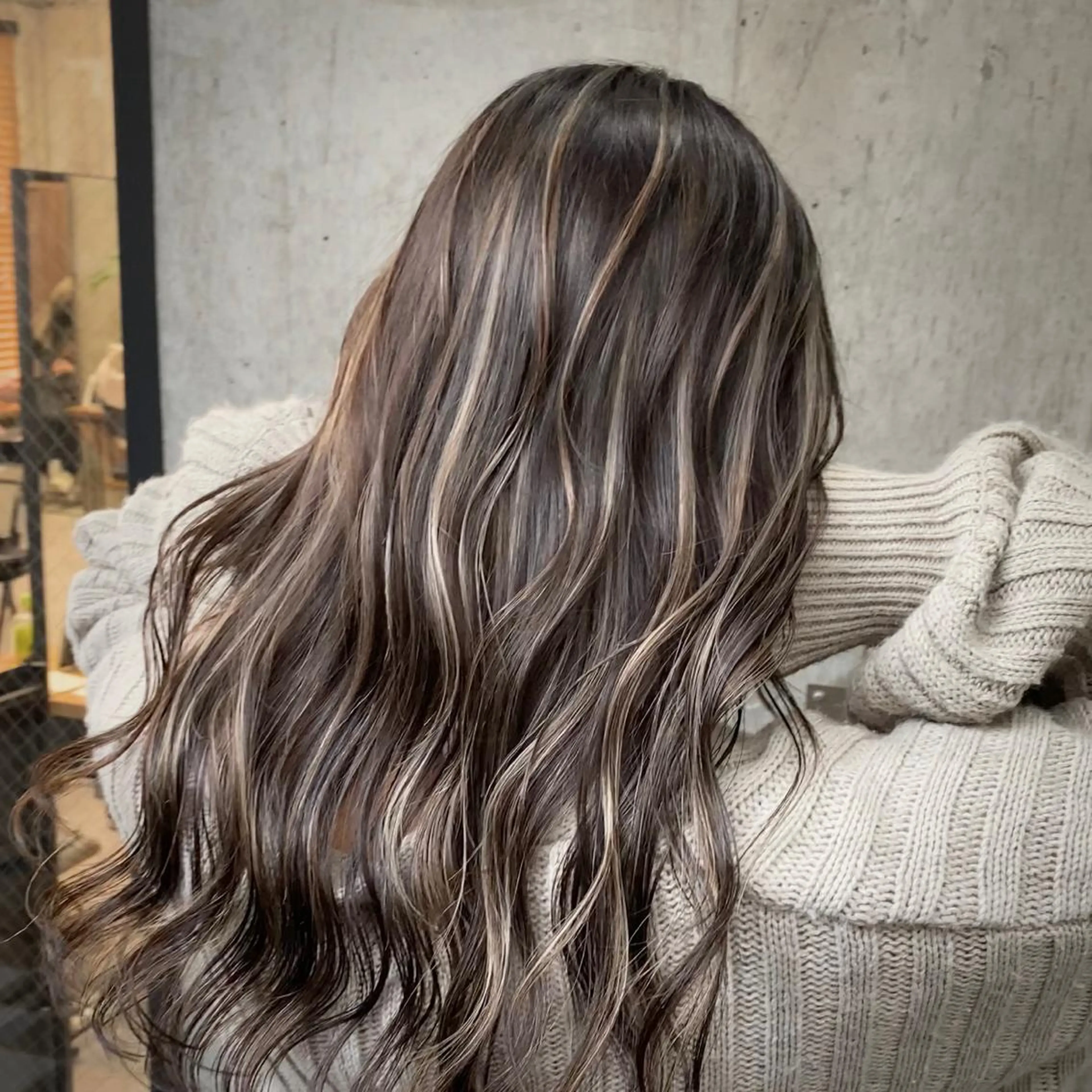 ロング カラー バレイヤージュ デザインカラー ハイライトカラー ハイライト レイヤーカット カット ヘアカラー 🌈透明感カラー ✨松田龍也🌈のヘアスタイル
