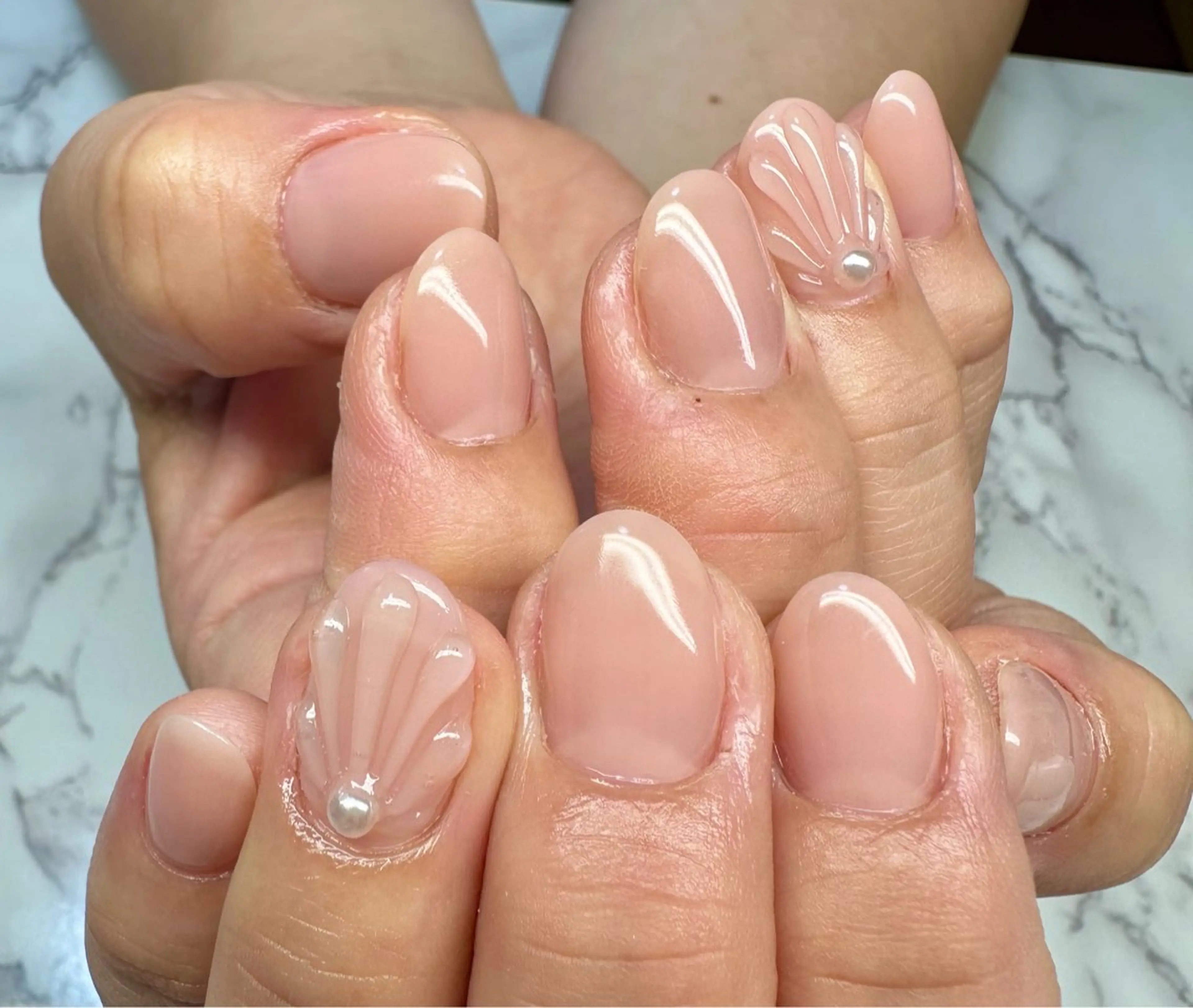 ネイル オーロラネイル マグネットネイル ニュアンスネイル ワンカラーネイル 夏ネイル M.N_ nailのネイルデザイン