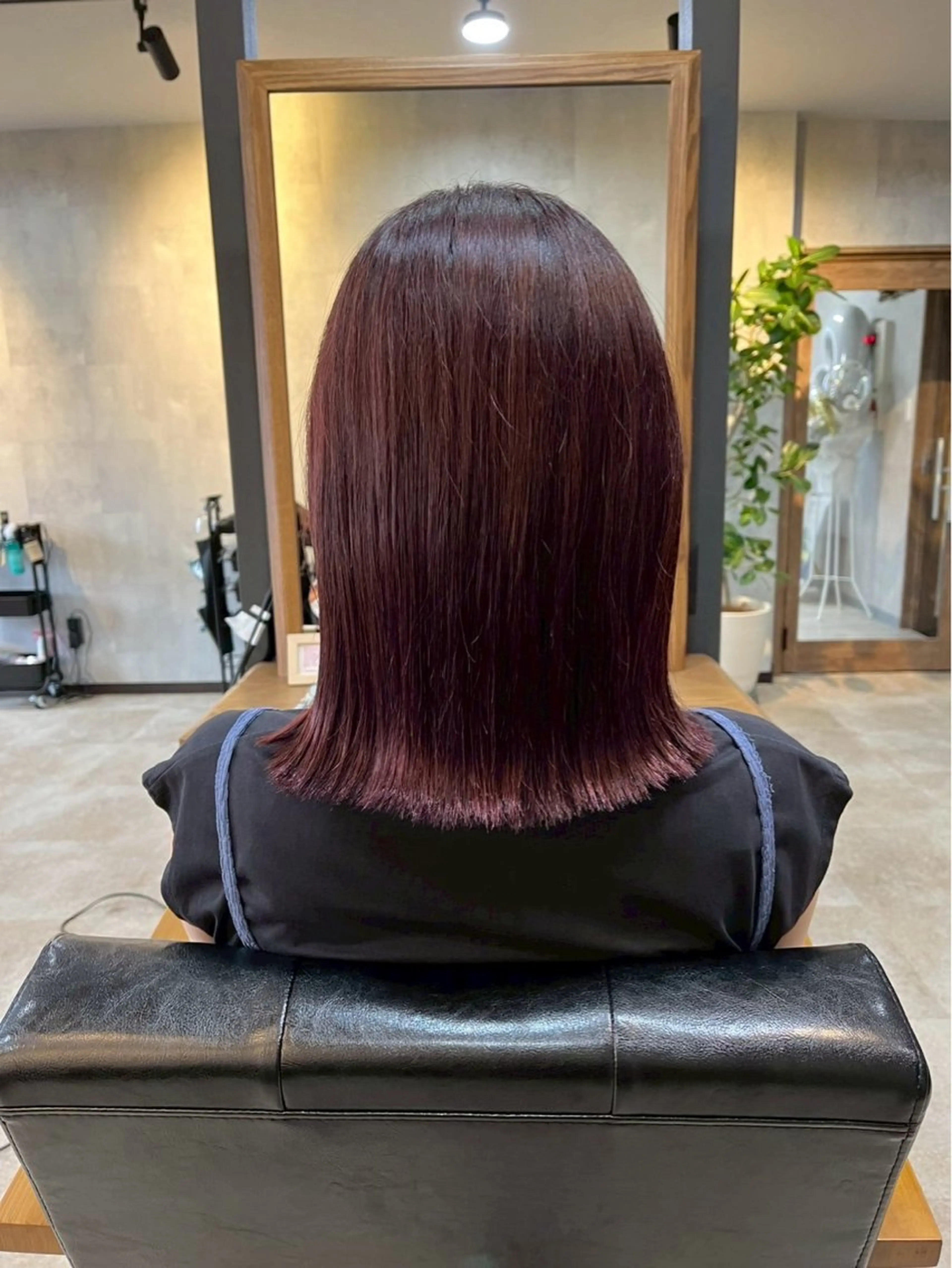 ミディアム カラー SoL所属・SoL ソルのヘアスタイル