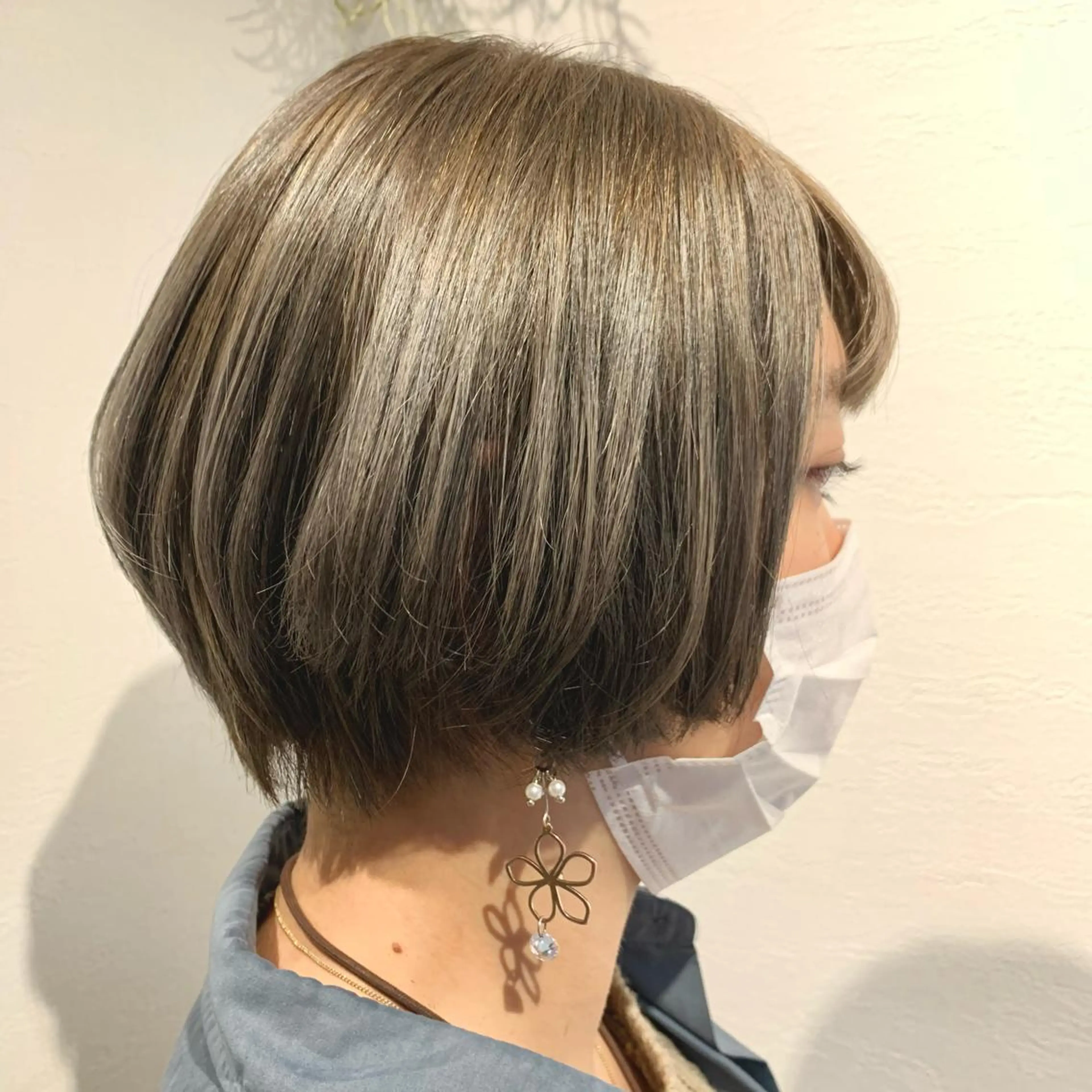 ショート カラー ハイトーンカラー ヘアカラー ショート×カラー 🦊堀米早紀【荻窪】のマツエク・マツパデザイン