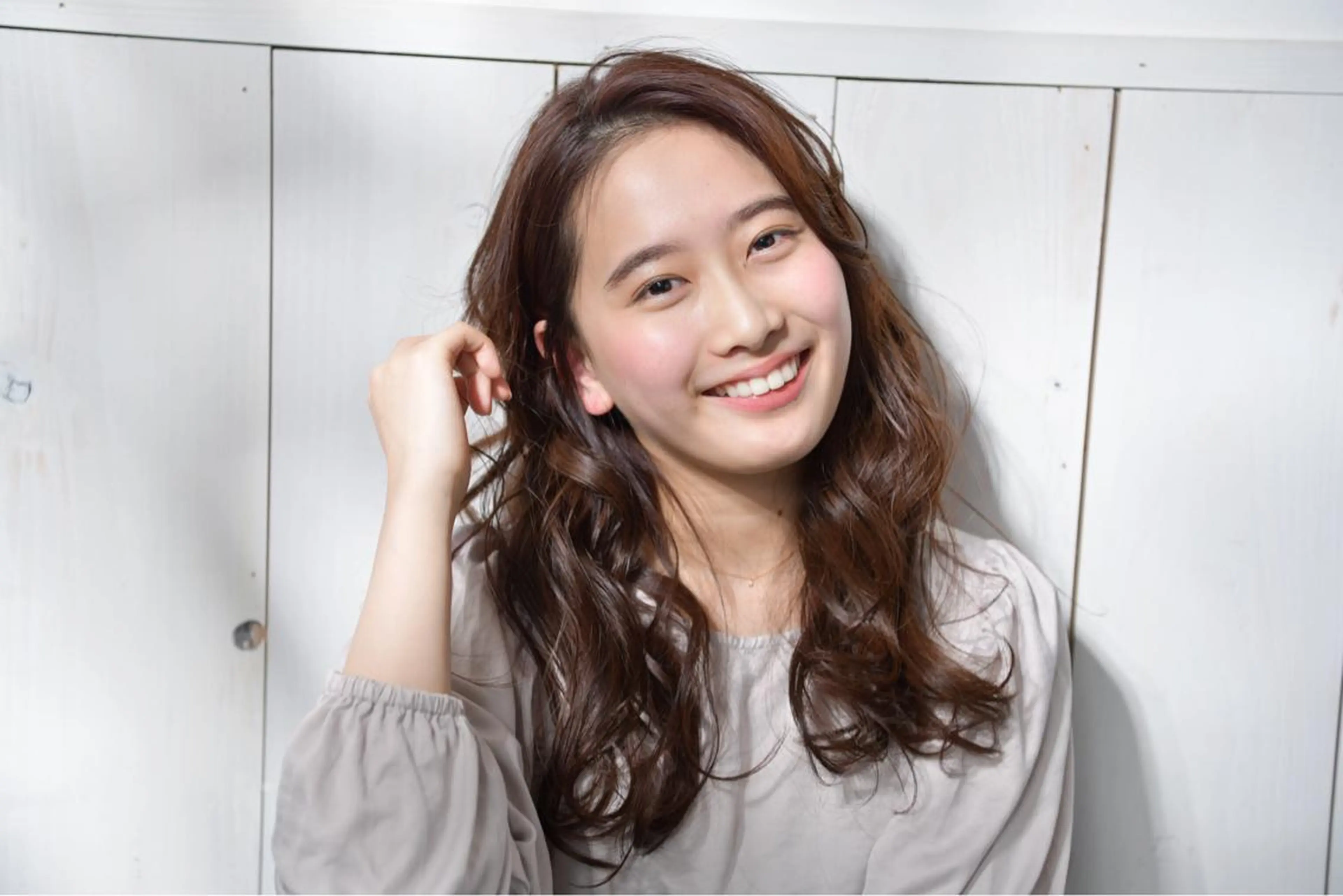 セミロング パーマ カット パーマ トレンドヘアーに🌈 川村　静香のヘアスタイル