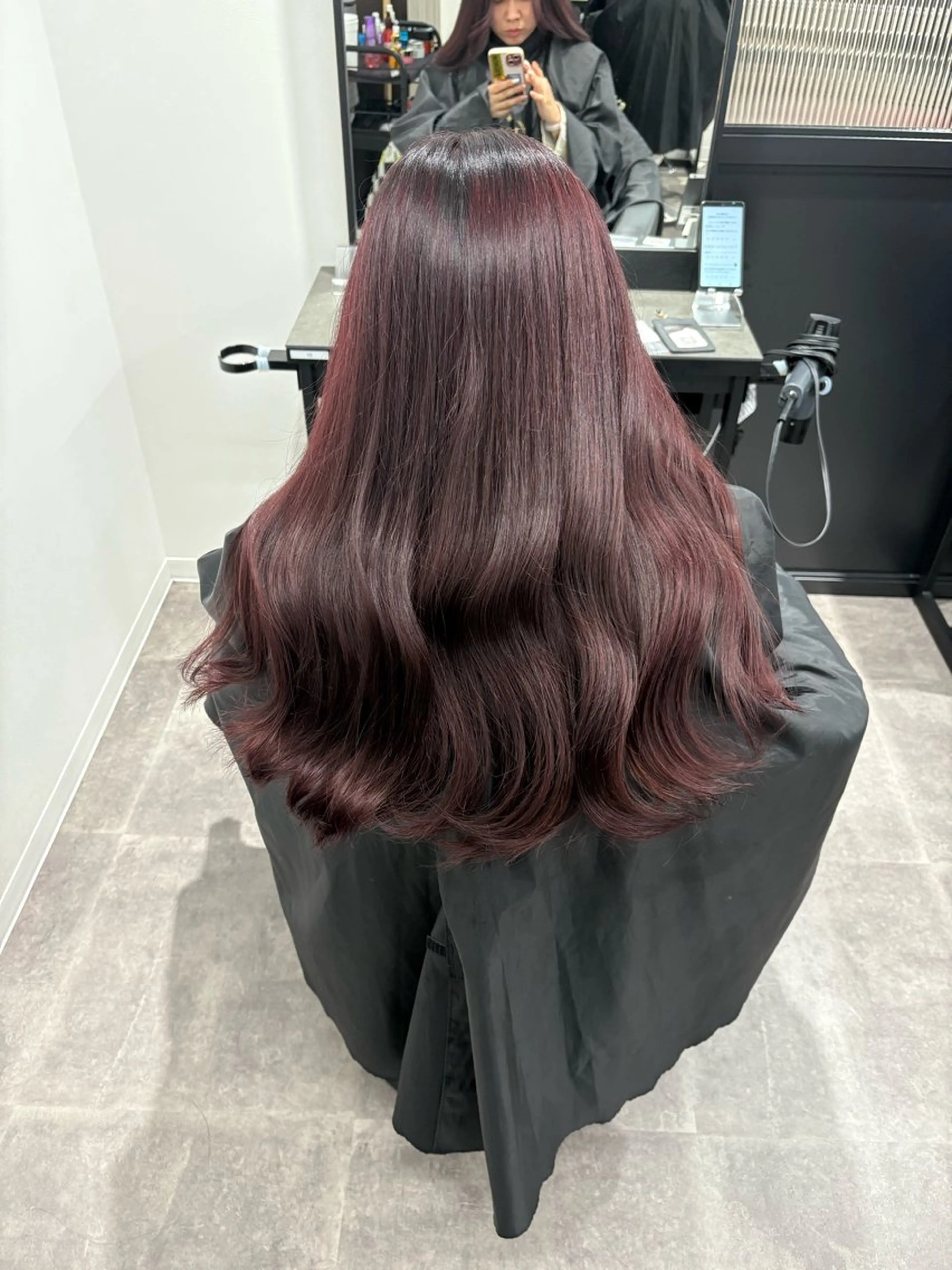 ロング カラー ヘアカラー トリートメント 韓国ヘア暗髪 ダブルカラーメンズ可のヘアスタイル