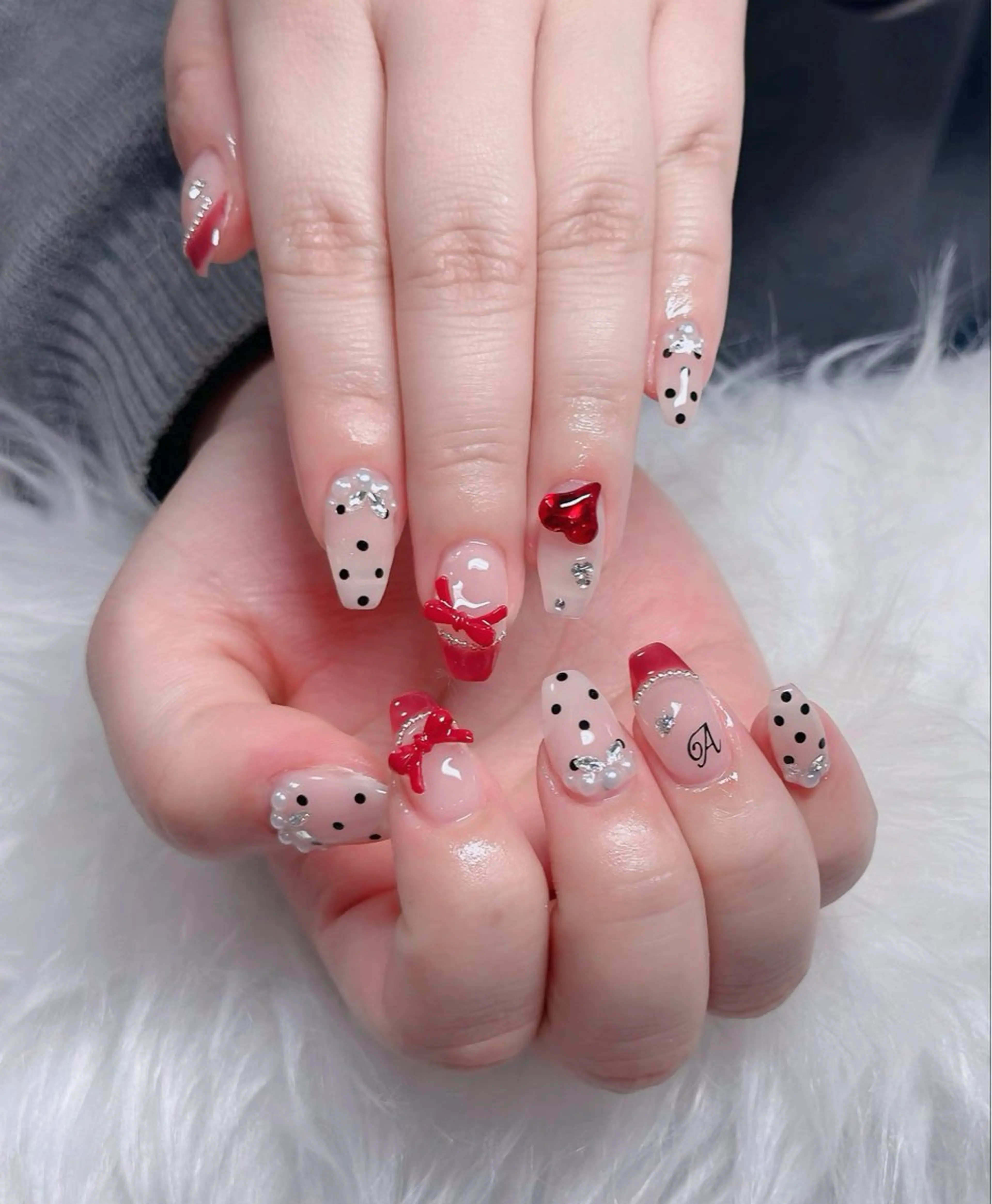 ネイル フレンチネイル ジェルネイル ガラスフレンチ ハロウィン ハート ハンドネイル H.baby Nail Salonのネイルデザイン