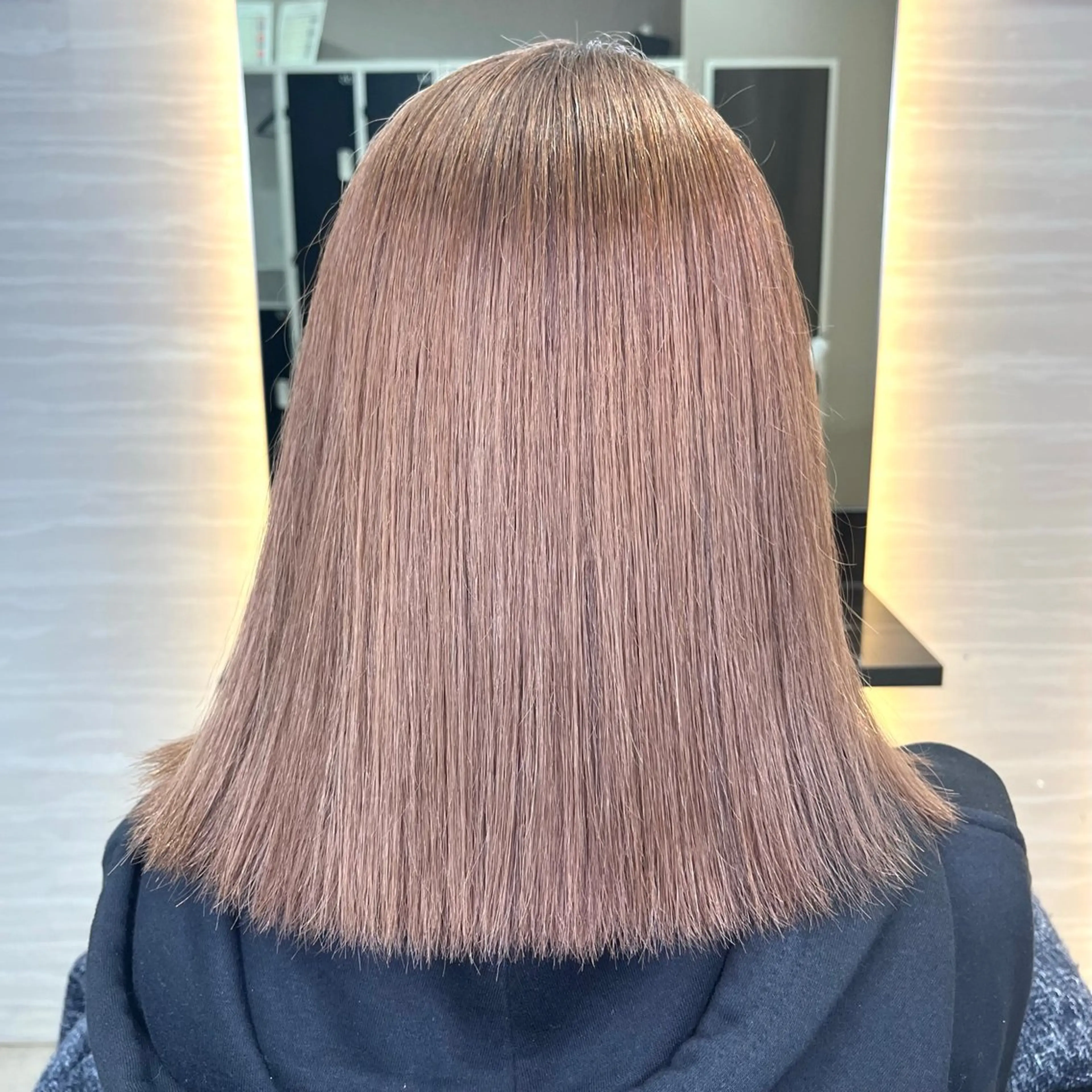 ミディアム ヘアカラー トリートメント 🌈カラー特化 ハイトーンけいと🌈のヘアスタイル