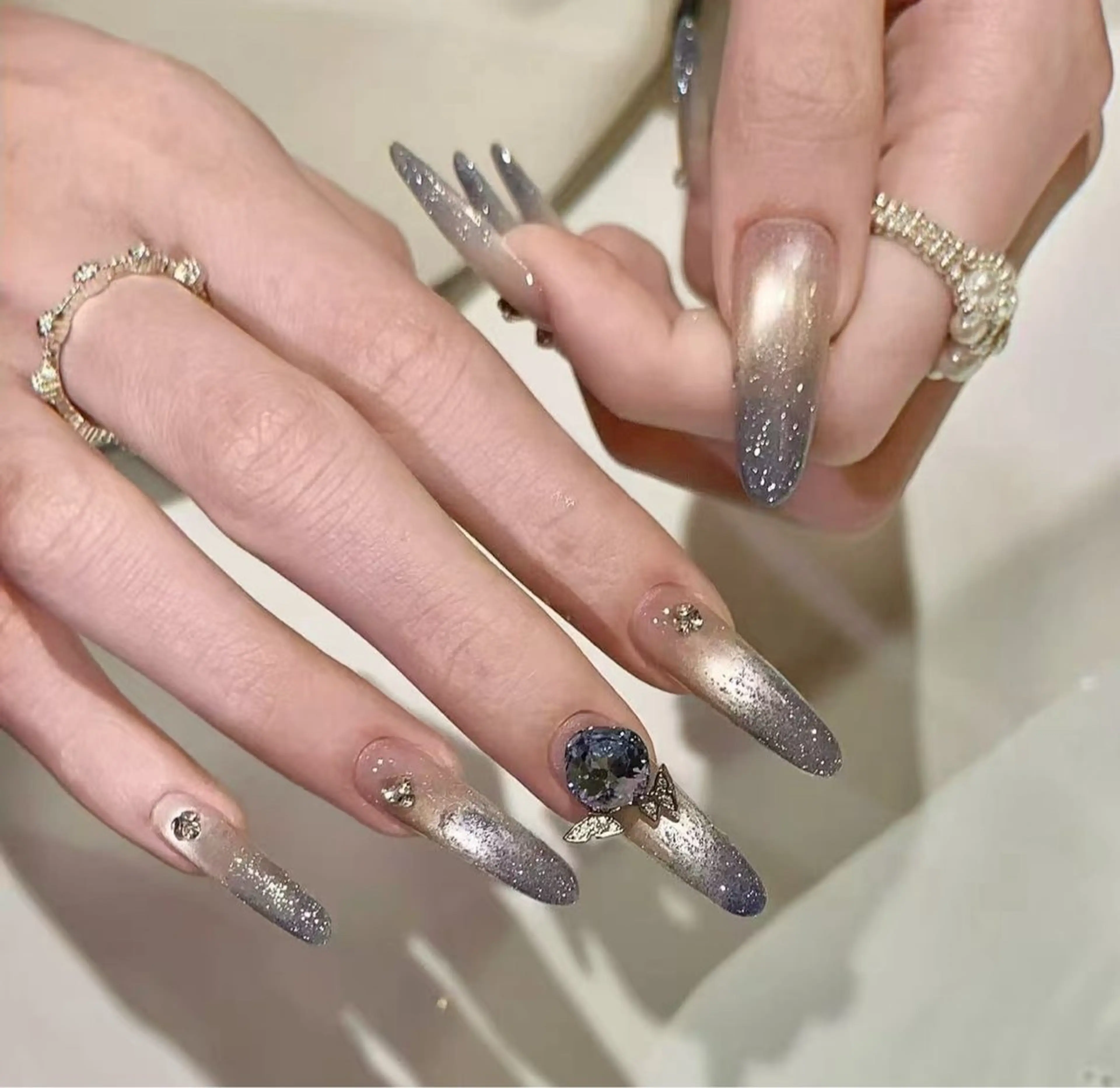 ネイル オーロラネイル フラワーネイル フットネイル フレンチネイル ジェルネイル ハンドネイル 相沢 さやかのネイルデザイン