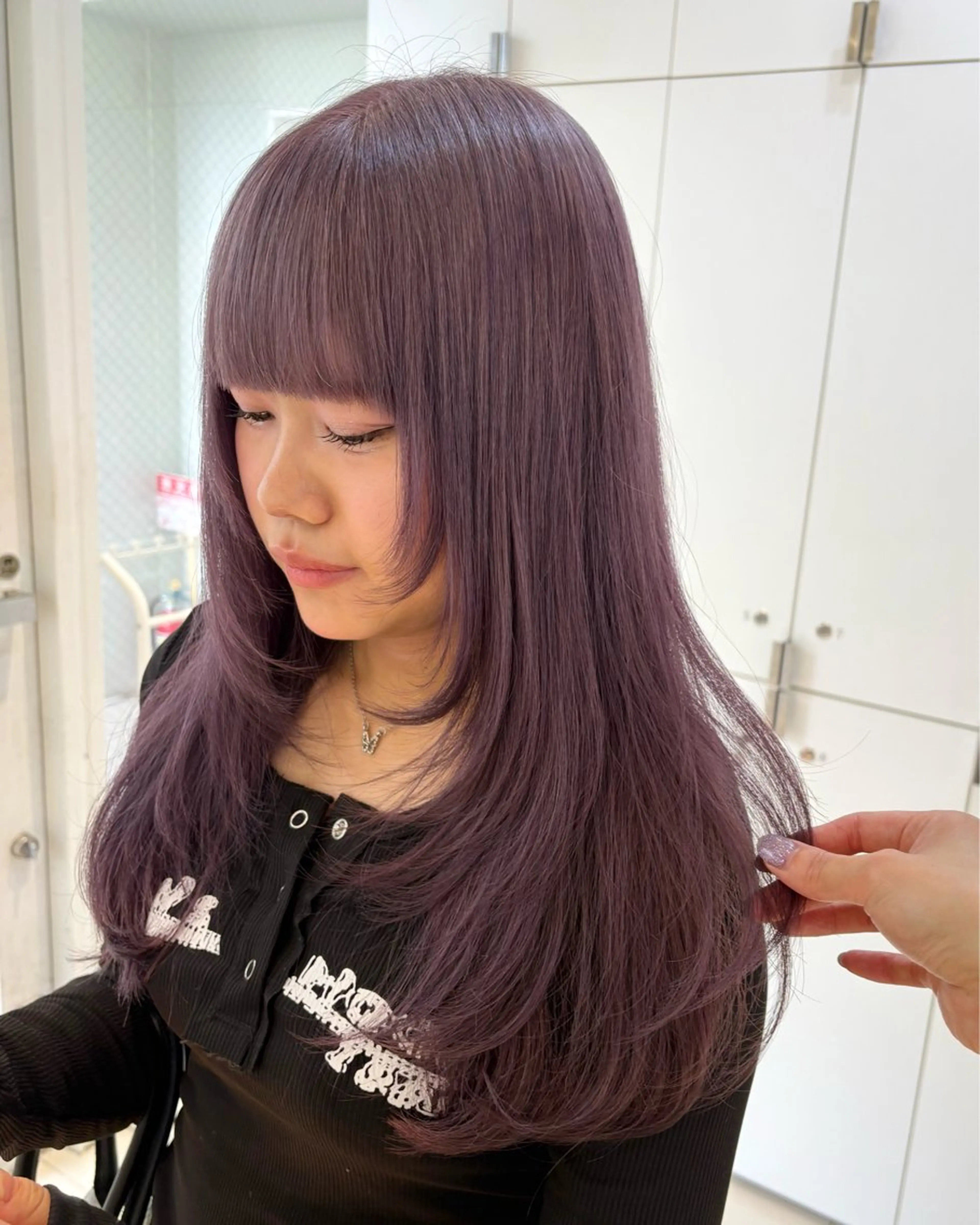 ロング カラー グレージュ ラベンダーカラー ラベンダーグレージュ ラベンダーグレー レイヤーカット 🍑韓国艶髪🇰🇷 店長【桑原ユキネ】のヘアスタイル
