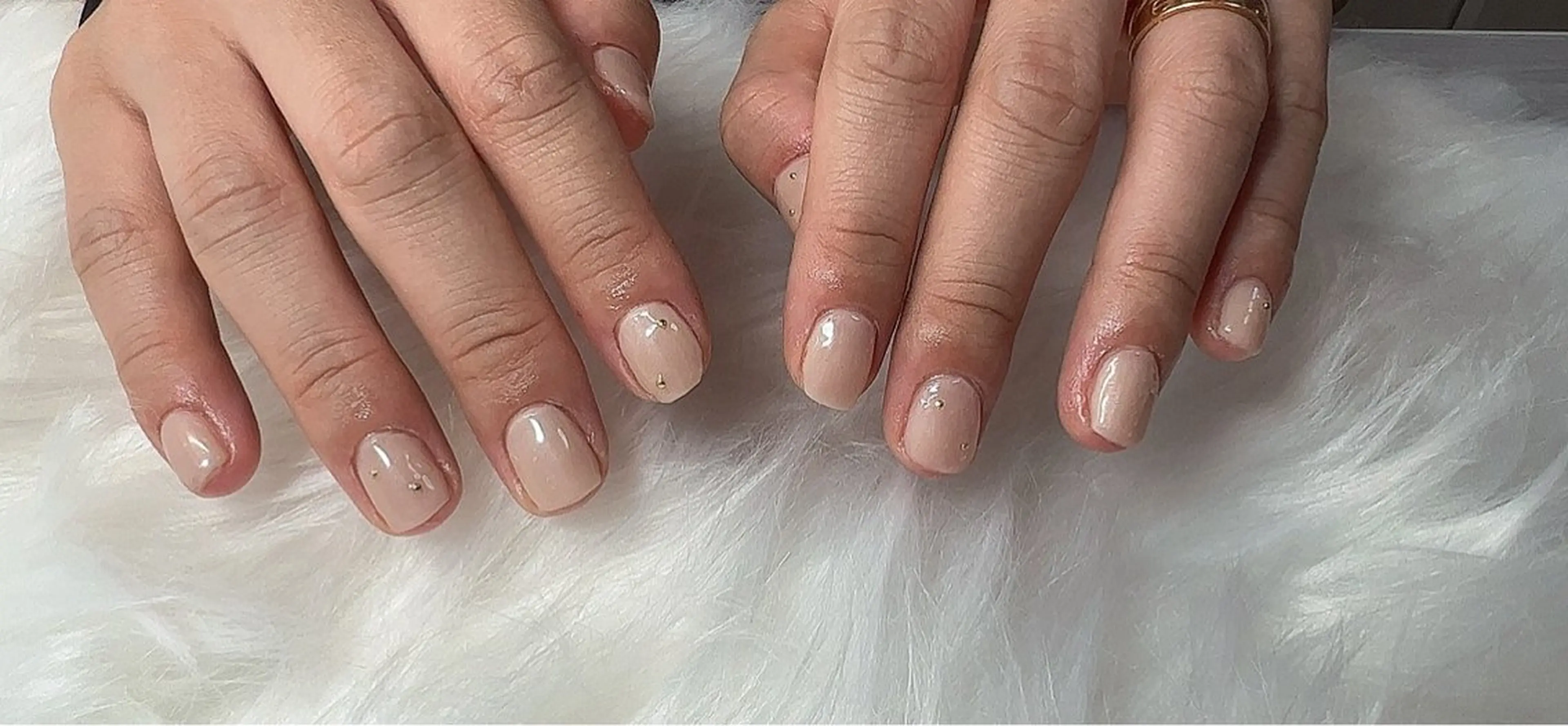 ネイル ワンカラーネイル シンプルネイル ストーンネイル ハンドネイル Ruana Nailのネイルデザイン