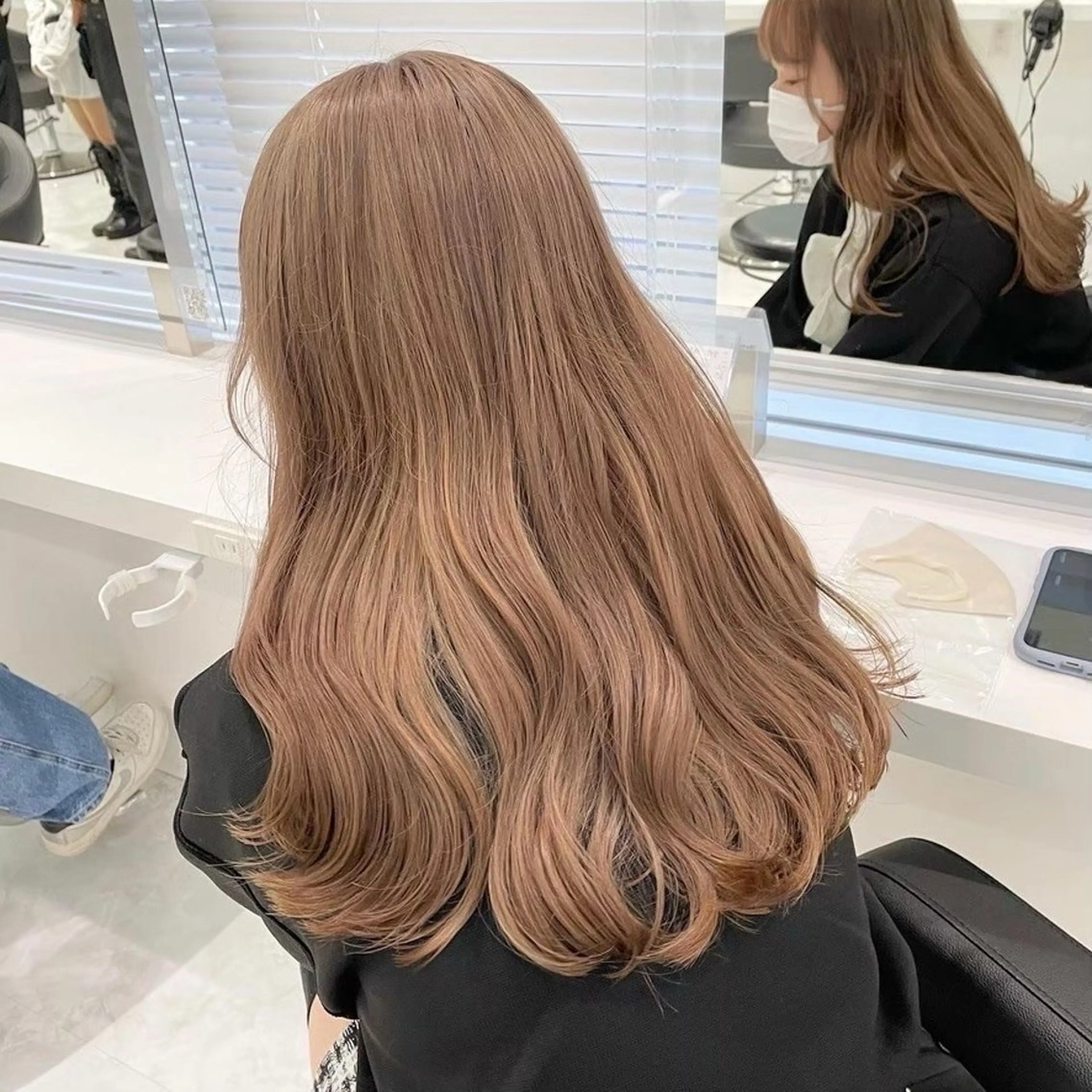 ロング カラー ベージュカラー ミルクティーベージュ ヘアカラー トリートメント 韓国風🤍グレ ージュ🤍たくみのヘアスタイル