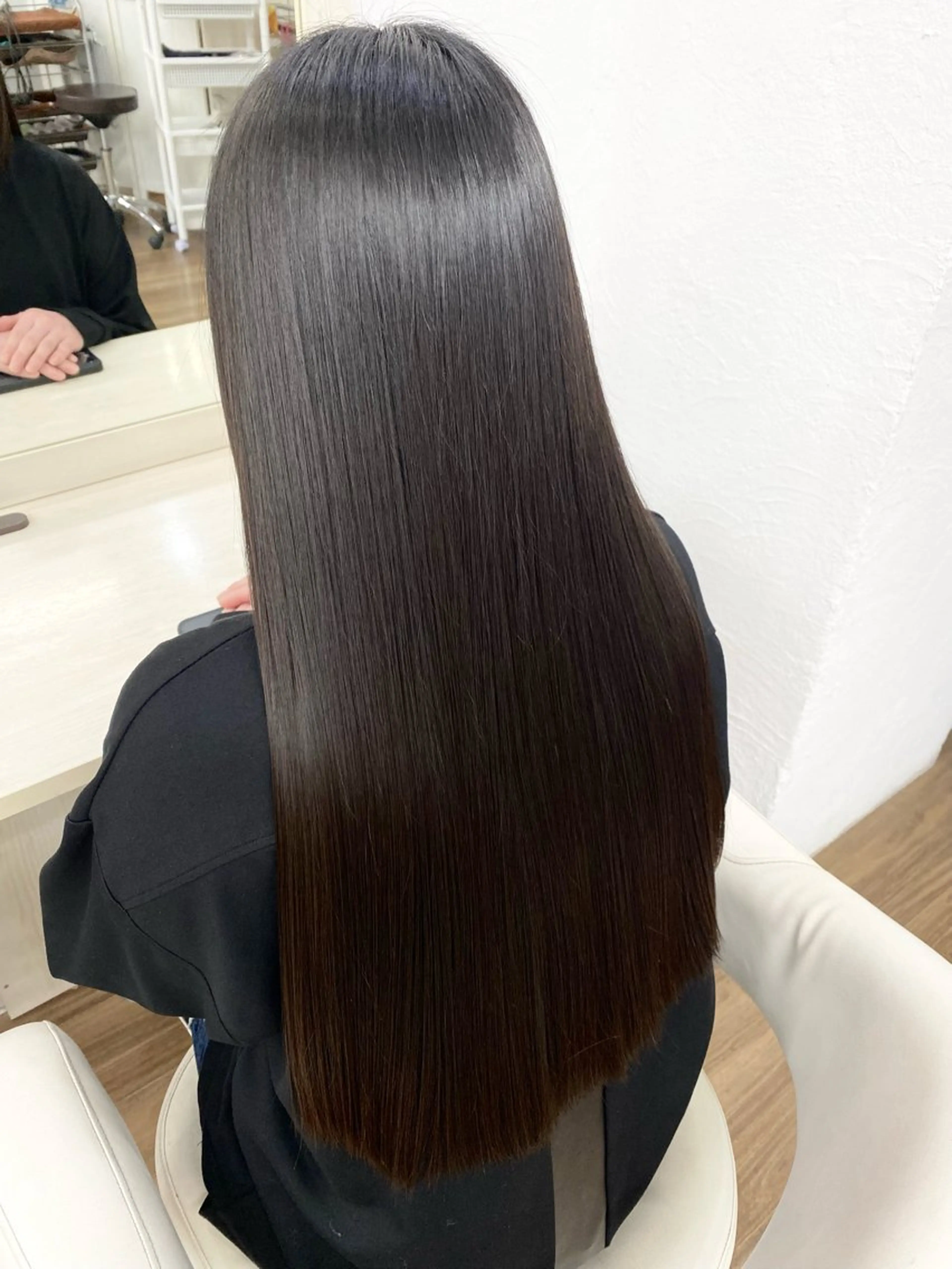 ロング シールエクステ エクステ トリートメント GLOSS♡ ヤマガミコウジのヘアスタイル