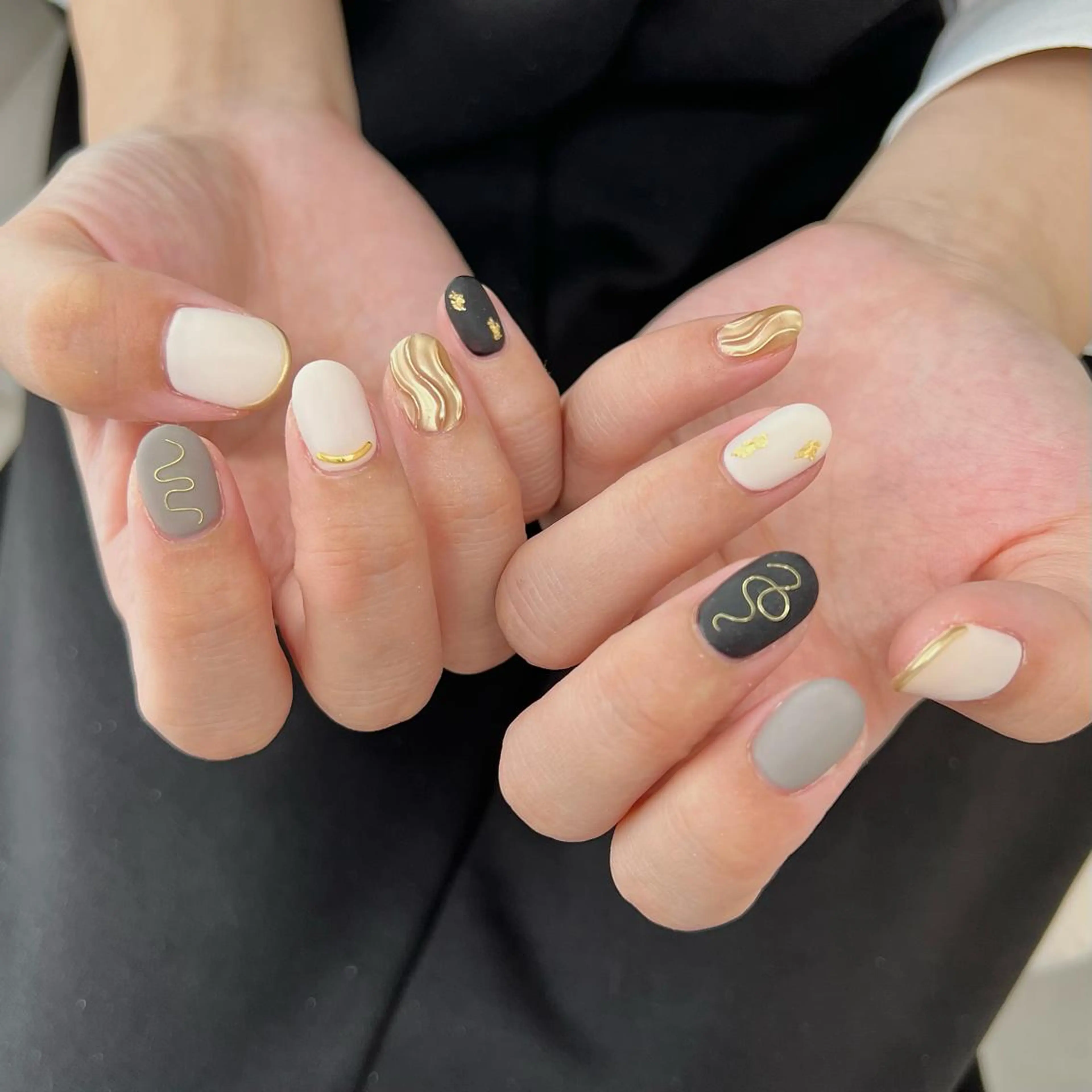 ミディアム ネイル マツエク・マツパ ハンドネイル REVIA_nail maiのネイルデザイン