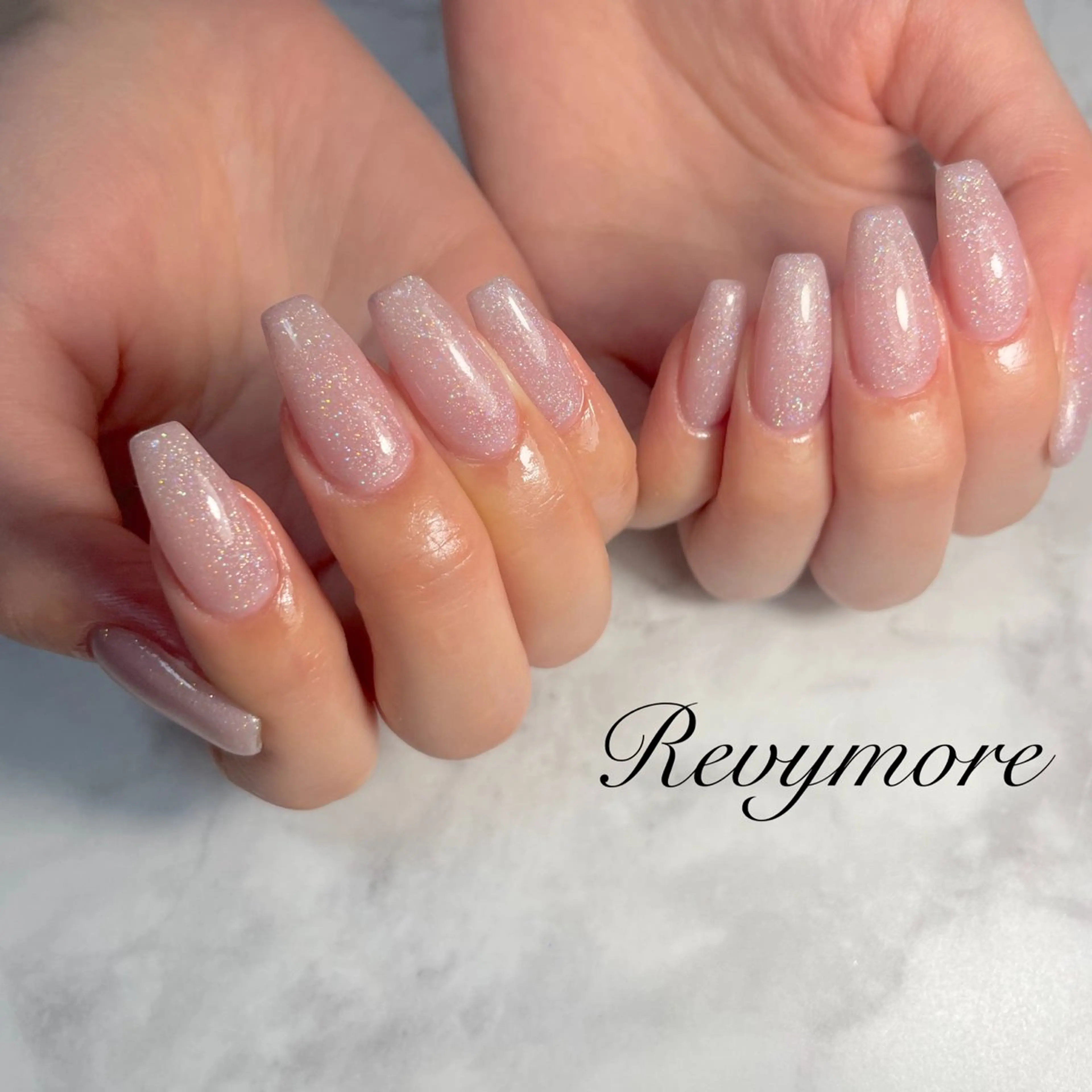ネイル ジェルネイル キラキラネイル 韓国ネイル ラメ(グリッター) ニュアンスネイル nail salon Revymore所属・nail salon Revymoreのネイルデザイン