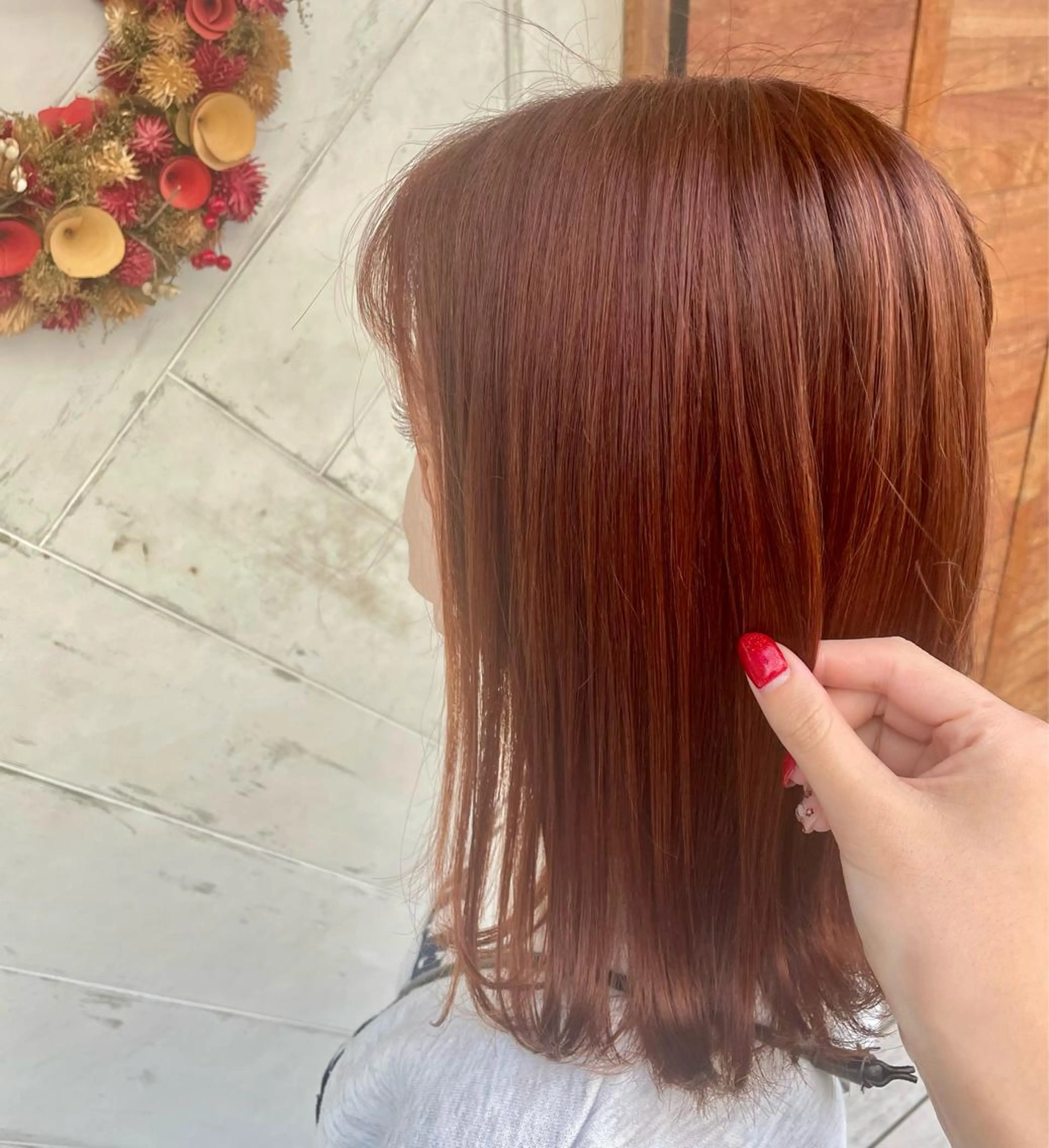 ミディアム カラー オレンジ 佐久間 成恵のヘアスタイル